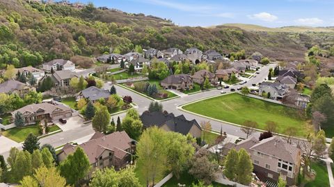 Tiny photo for 8230 DEER RUN WAY, South Weber, UT 84405 (MLS # 2152689)