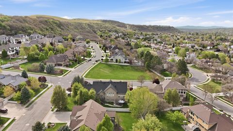 Tiny photo for 8230 DEER RUN WAY, South Weber, UT 84405 (MLS # 2152689)