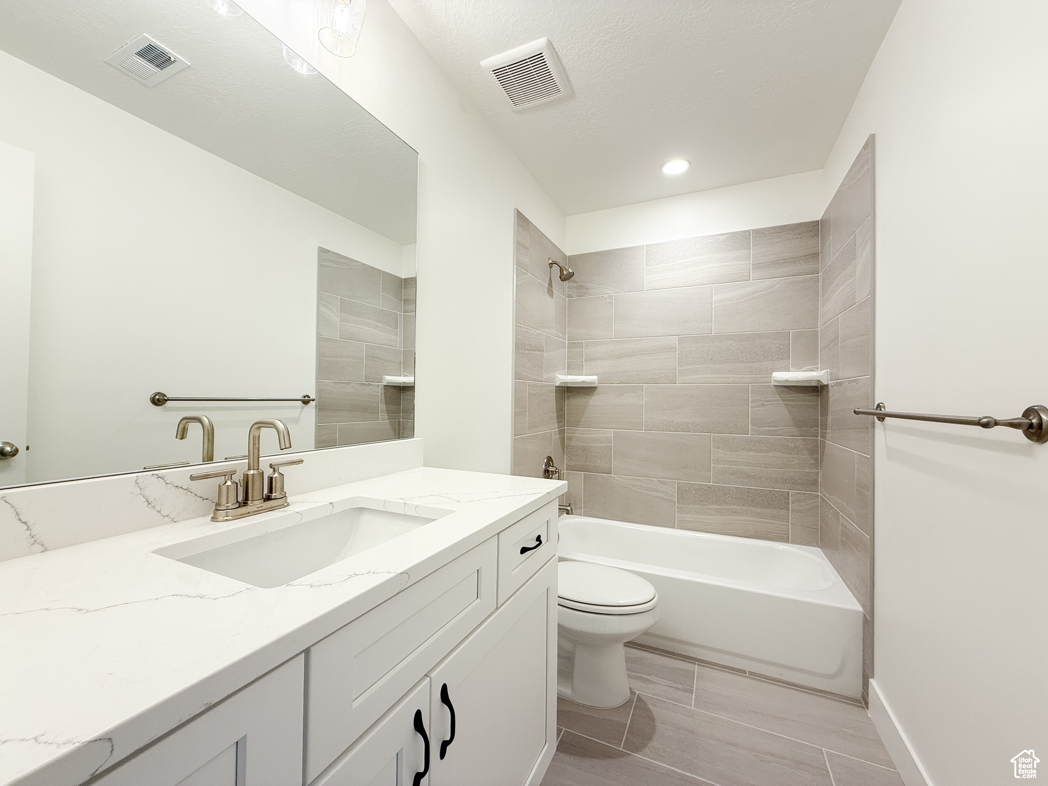 FOX CANYON - Residential