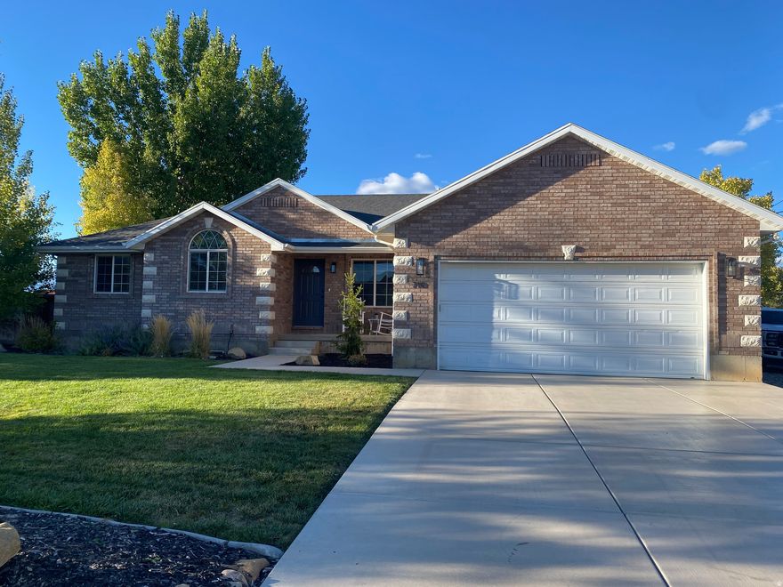 RARE FIND!! SO CLEAN!!  BEAUTIFULLY Remodeled RAMBLER style Home w/HUGE, HEATED, DETACHED SHOP & RV PARKING too!!  SPACIOUS 1/2 ACRE Horse Property in CHARMING FOUNTAIN GREEN w/Amazing MOUNTAIN VIEWS!  AWESOME Home to GATHER your FAMILY & FRIENDS! You'll Love the UPDATED KITCHEN w/GRANITE COUNTERS & New APPLIANCES & COVERED OUTDOOR PATIO! The GREAT ROOM is off the Kitchen & has a BEAUTIFUL FIREPLACE!! 6 BEDROOMS, 3 BATHROOMS! The BASEMENT has a SEPARATE ENTRANCE which could be perfect opportunity for a MIL/Apartment!  Also new Furnace, AC, Water Heater, Water Softener! You will ENJOY the PEACEFUL COUNTRY LIVING!