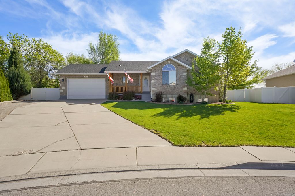 Photo of 1418 N 700 W, Lehi, UT 84043 (MLS # 2151562)