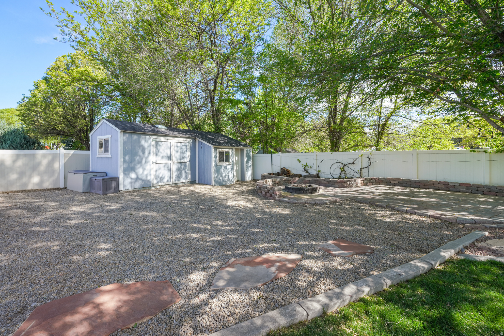 FOX BOROUGH - Residential