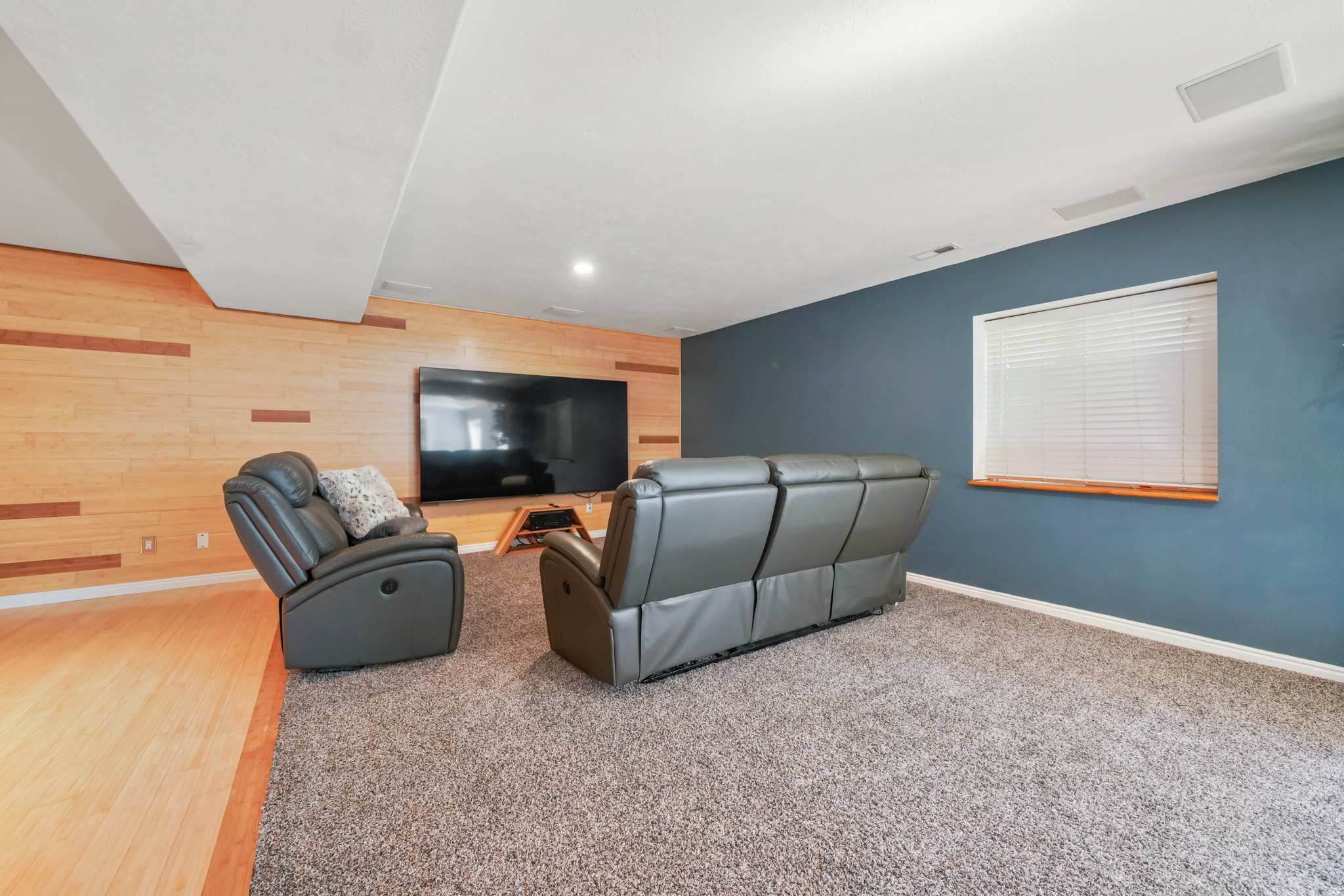 FOX BOROUGH - Residential