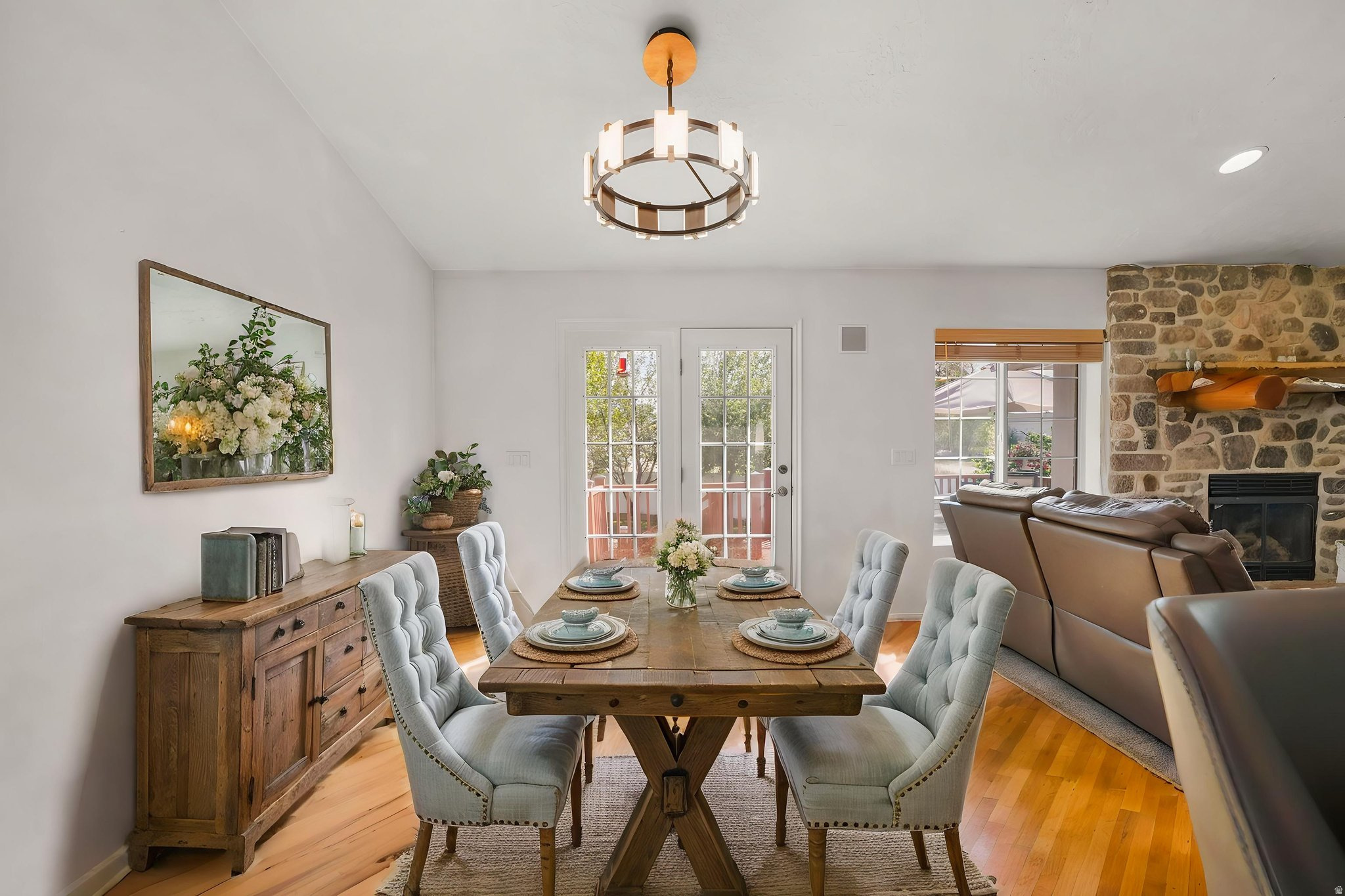 FOX BOROUGH - Residential