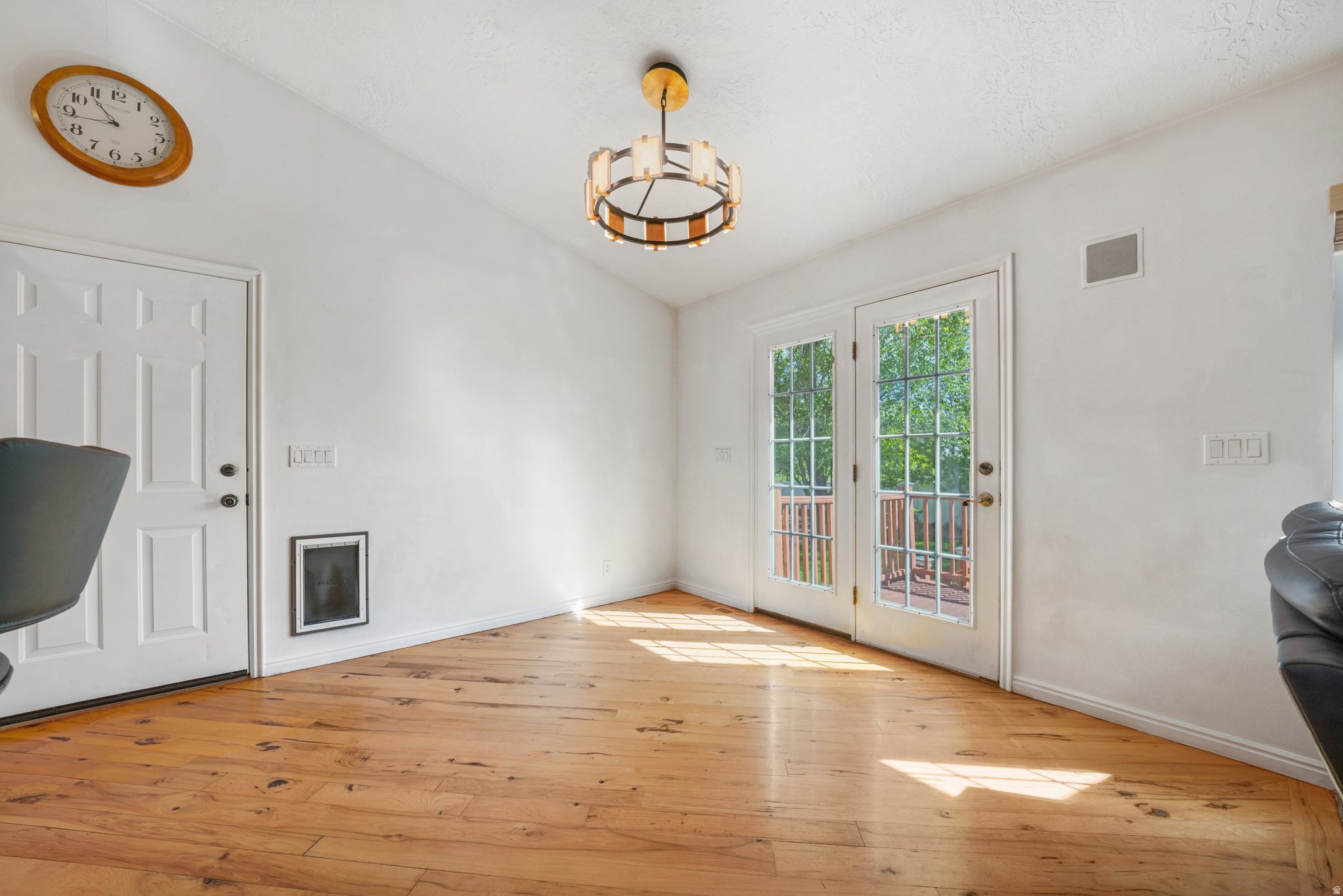 FOX BOROUGH - Residential