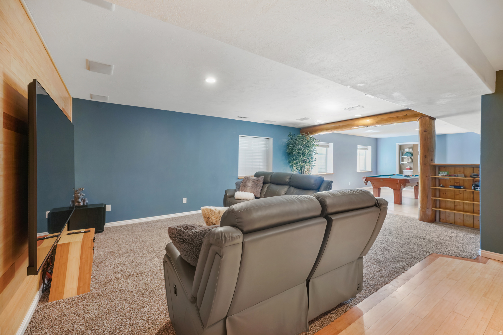 FOX BOROUGH - Residential