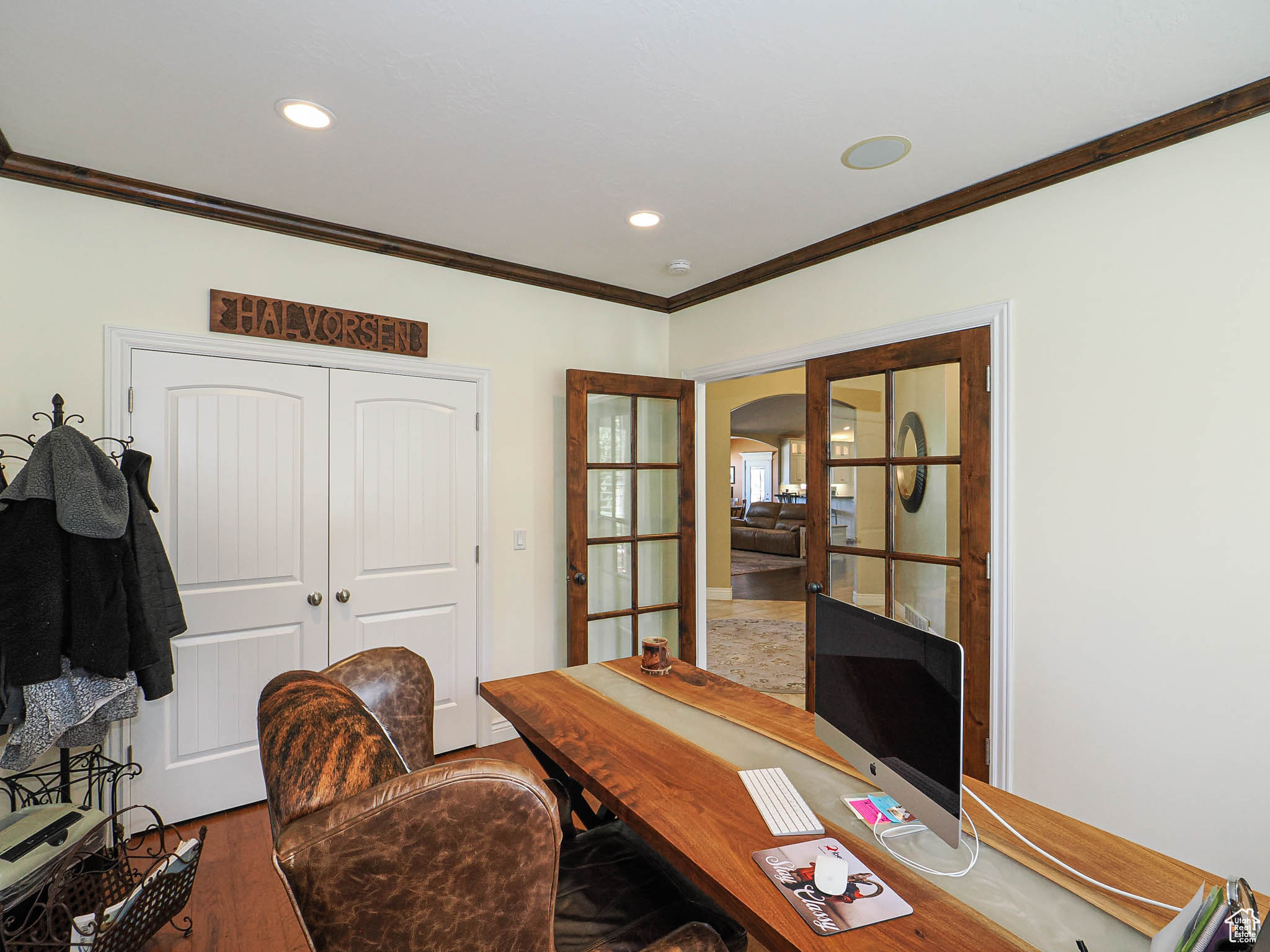 CASCADE COVE - Residential