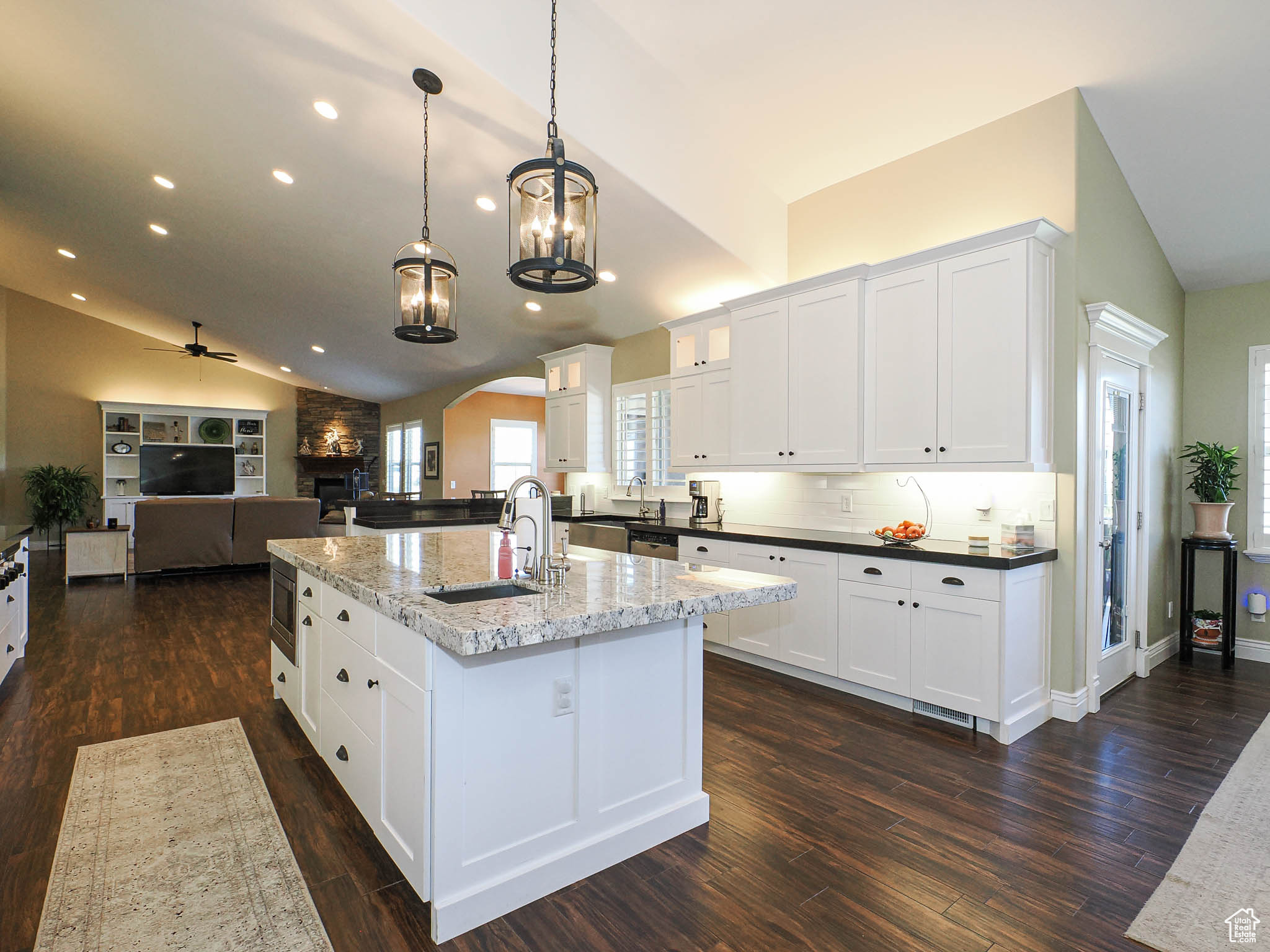 CASCADE COVE - Residential