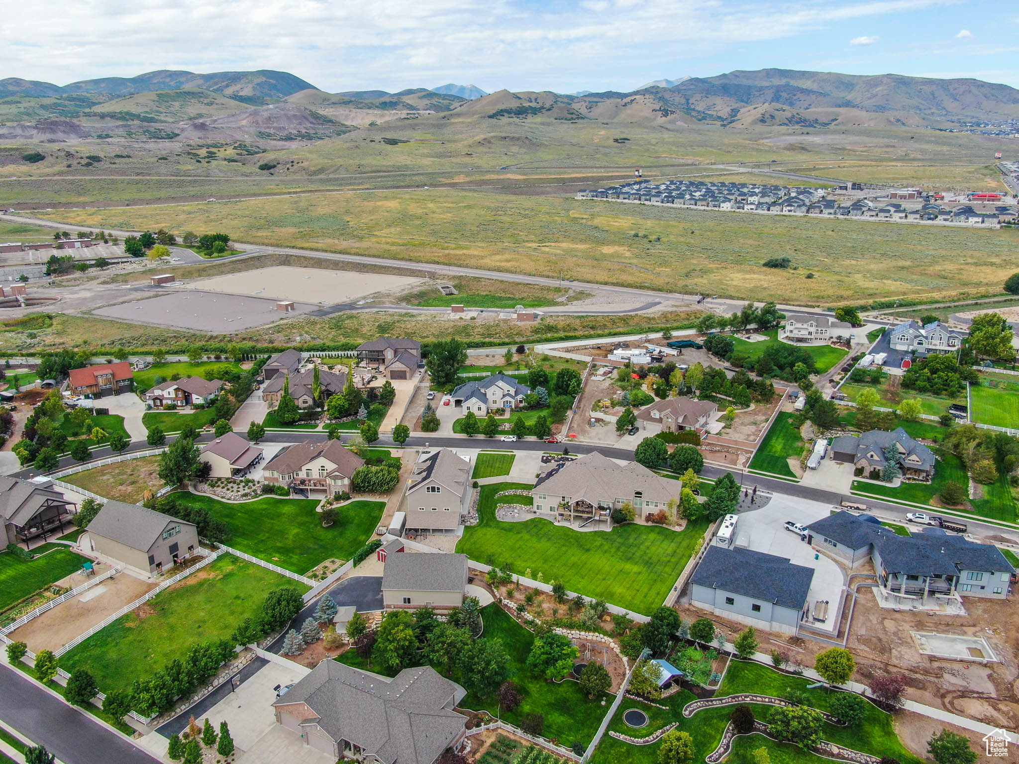 CASCADE COVE - Residential