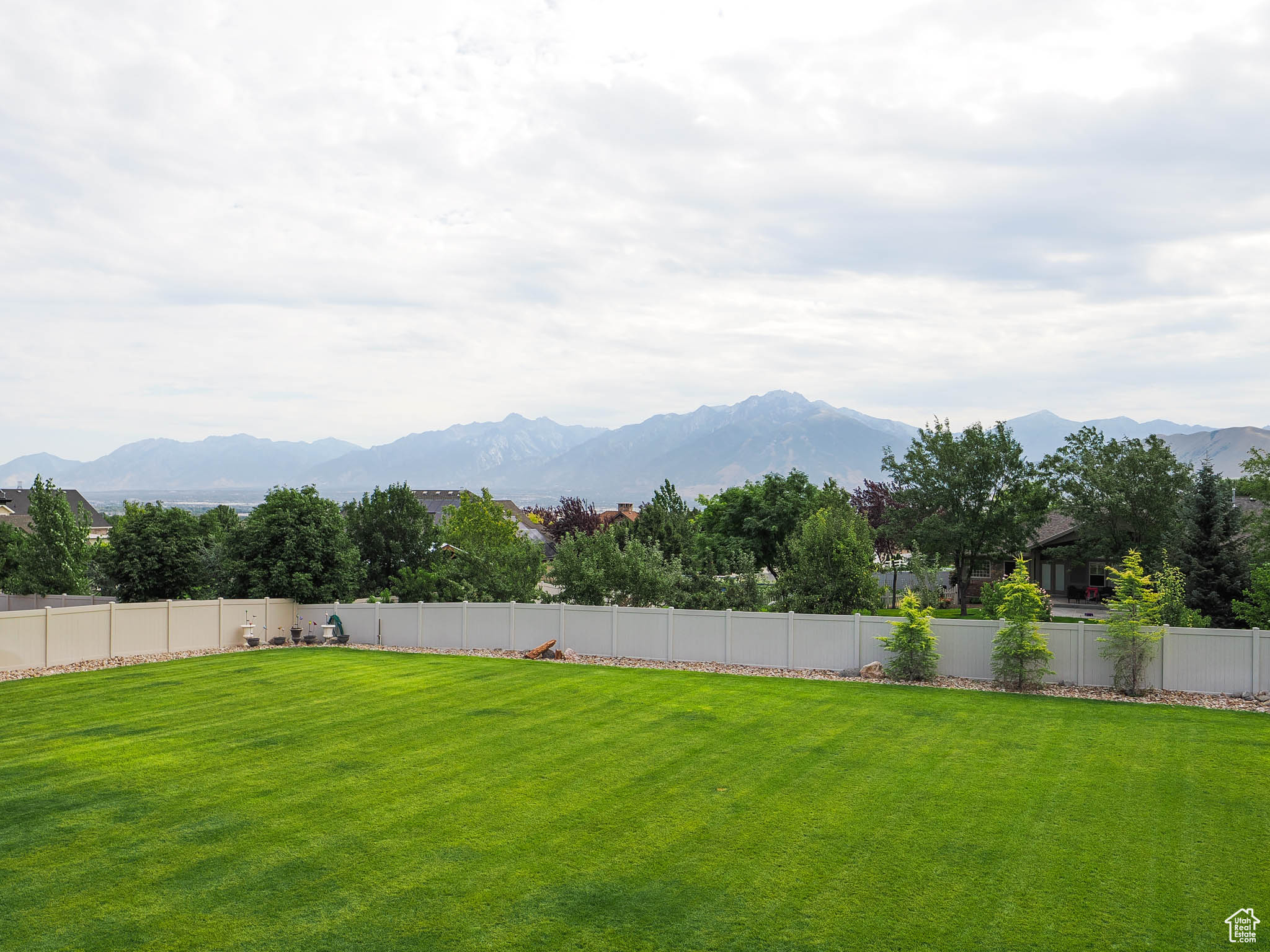 CASCADE COVE - Residential