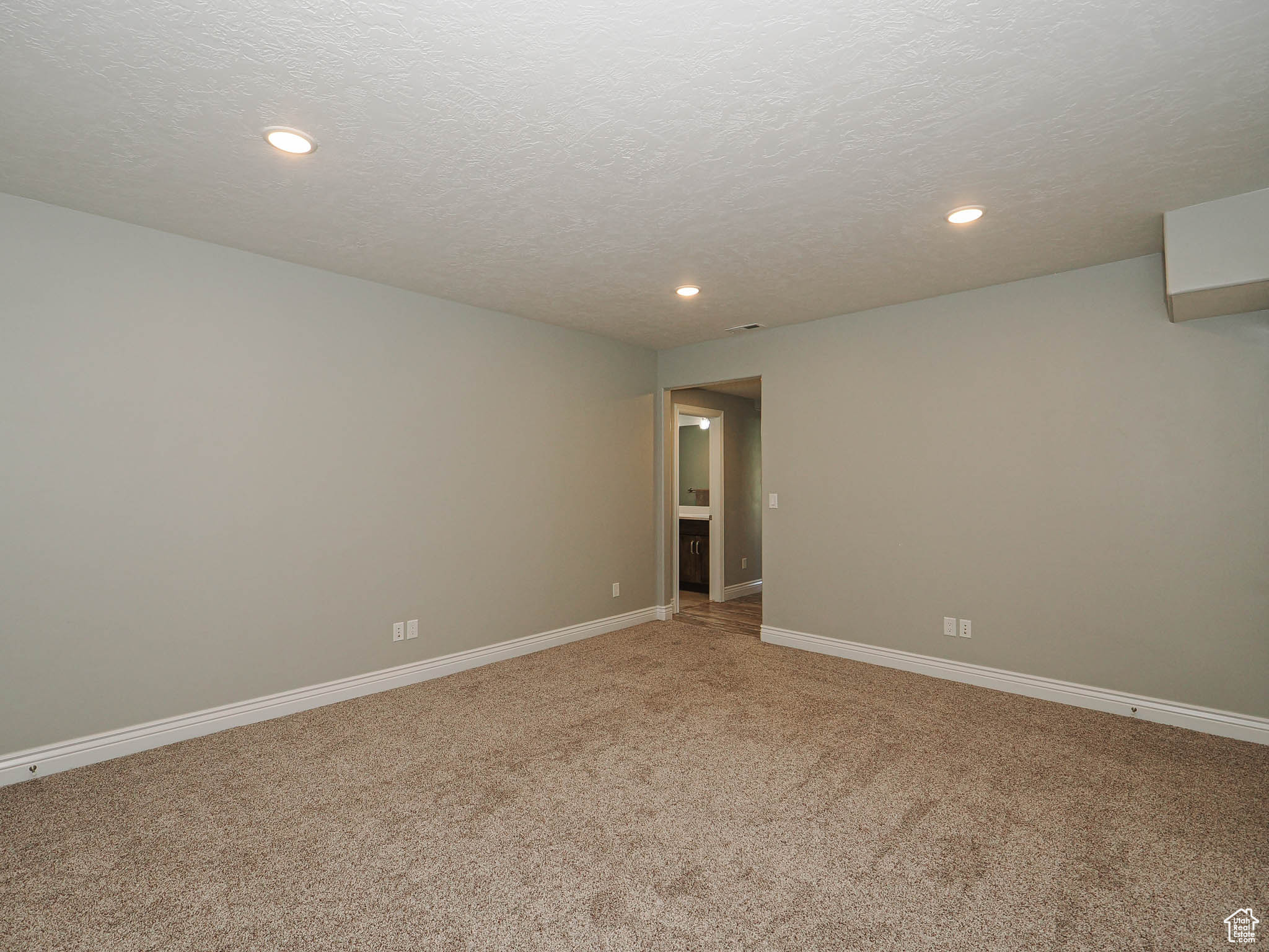 CASCADE COVE - Residential