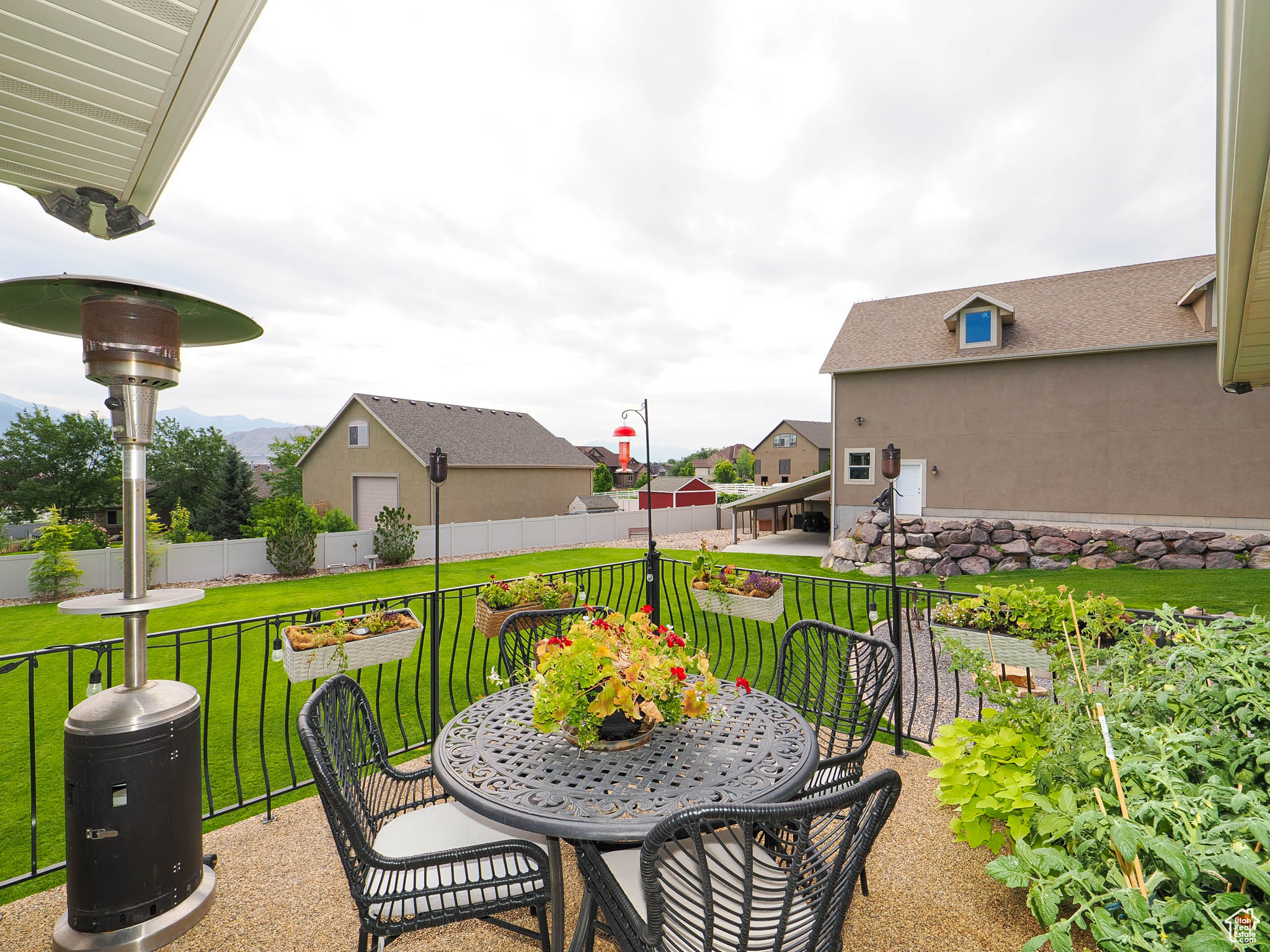 CASCADE COVE - Residential