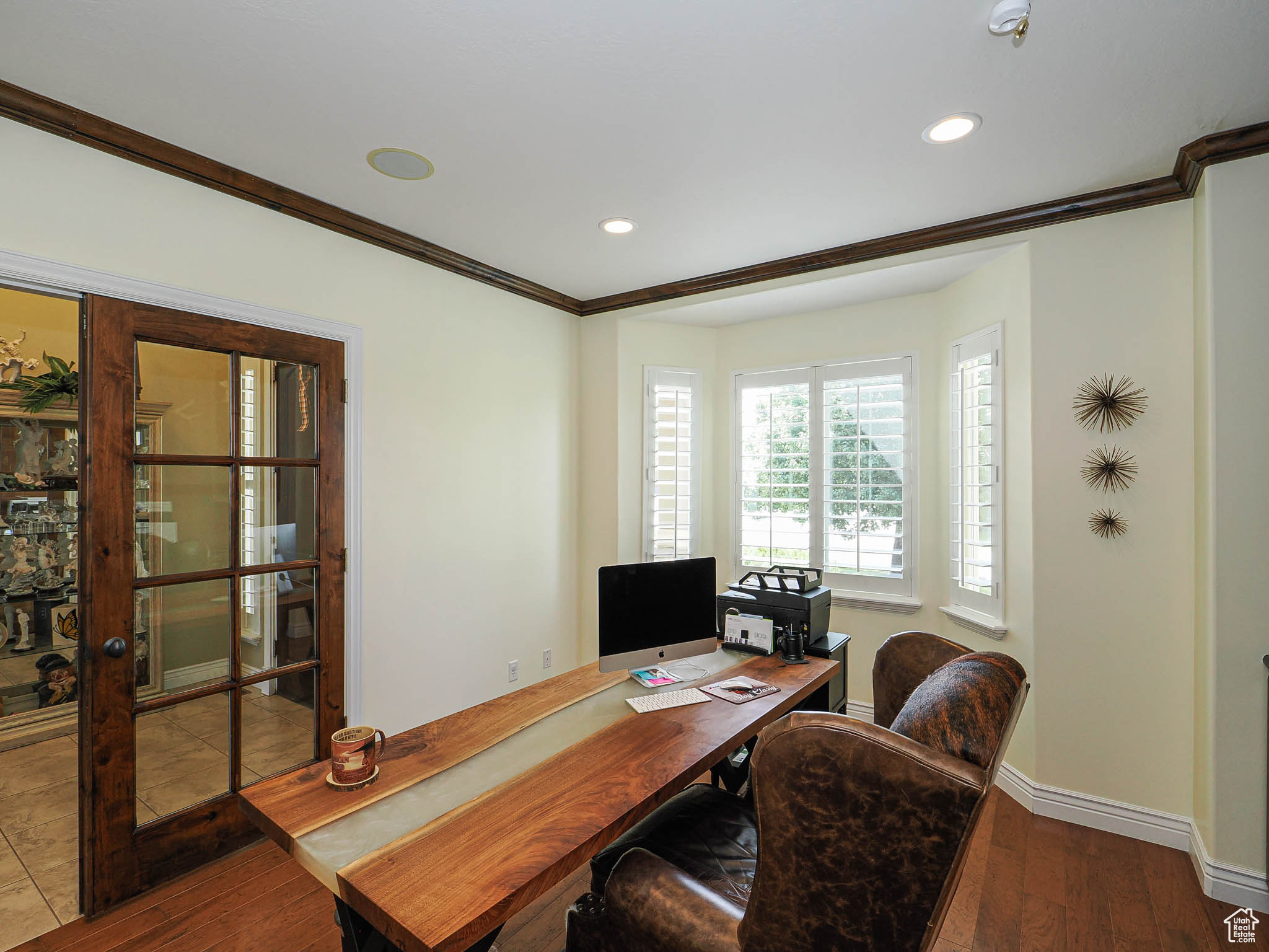 CASCADE COVE - Residential