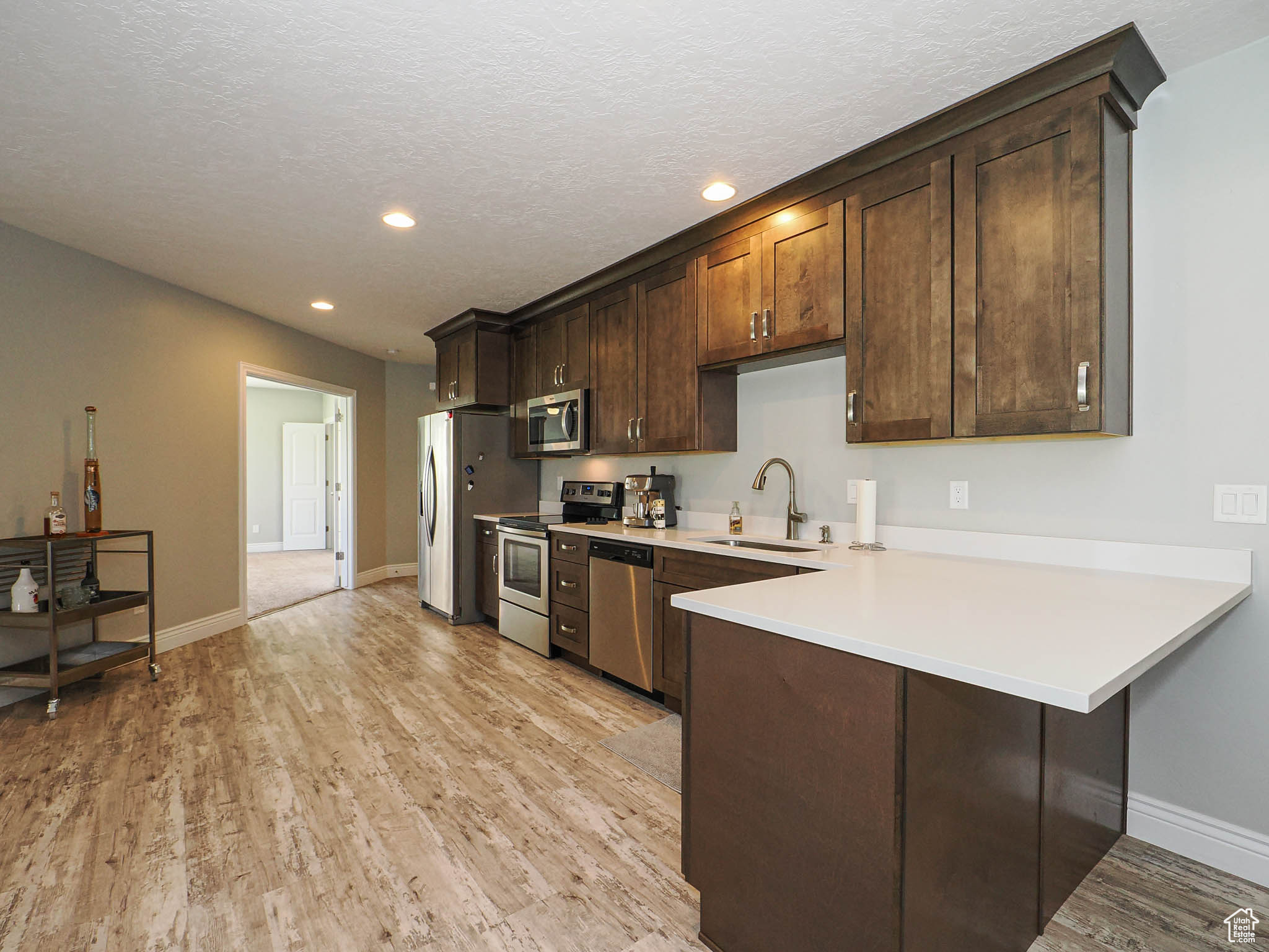 CASCADE COVE - Residential