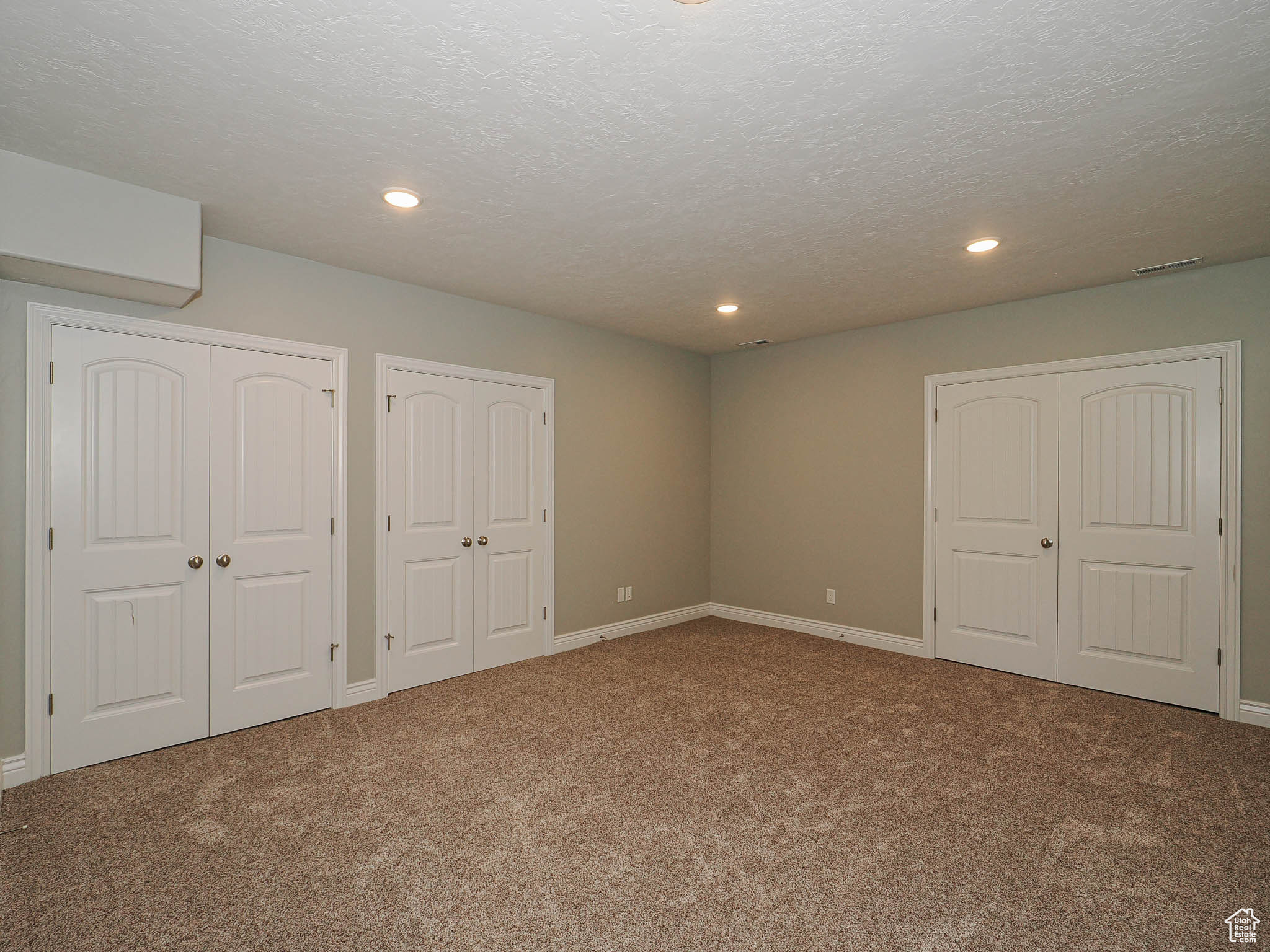 CASCADE COVE - Residential