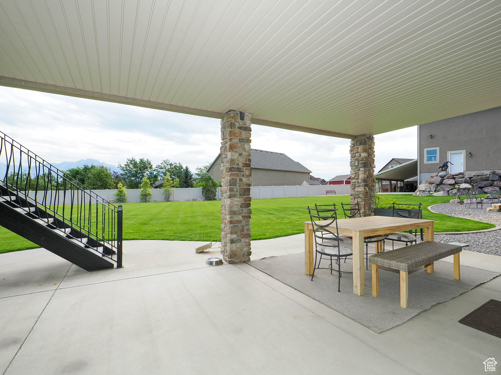 CASCADE COVE - Residential