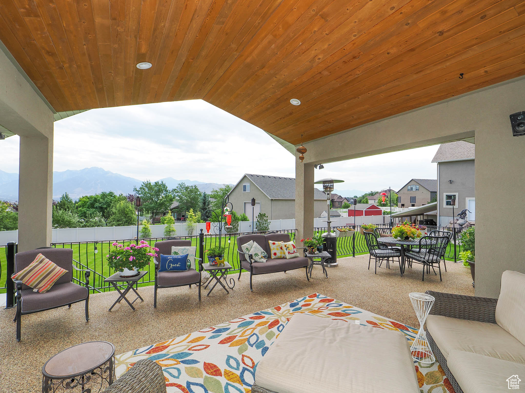 CASCADE COVE - Residential