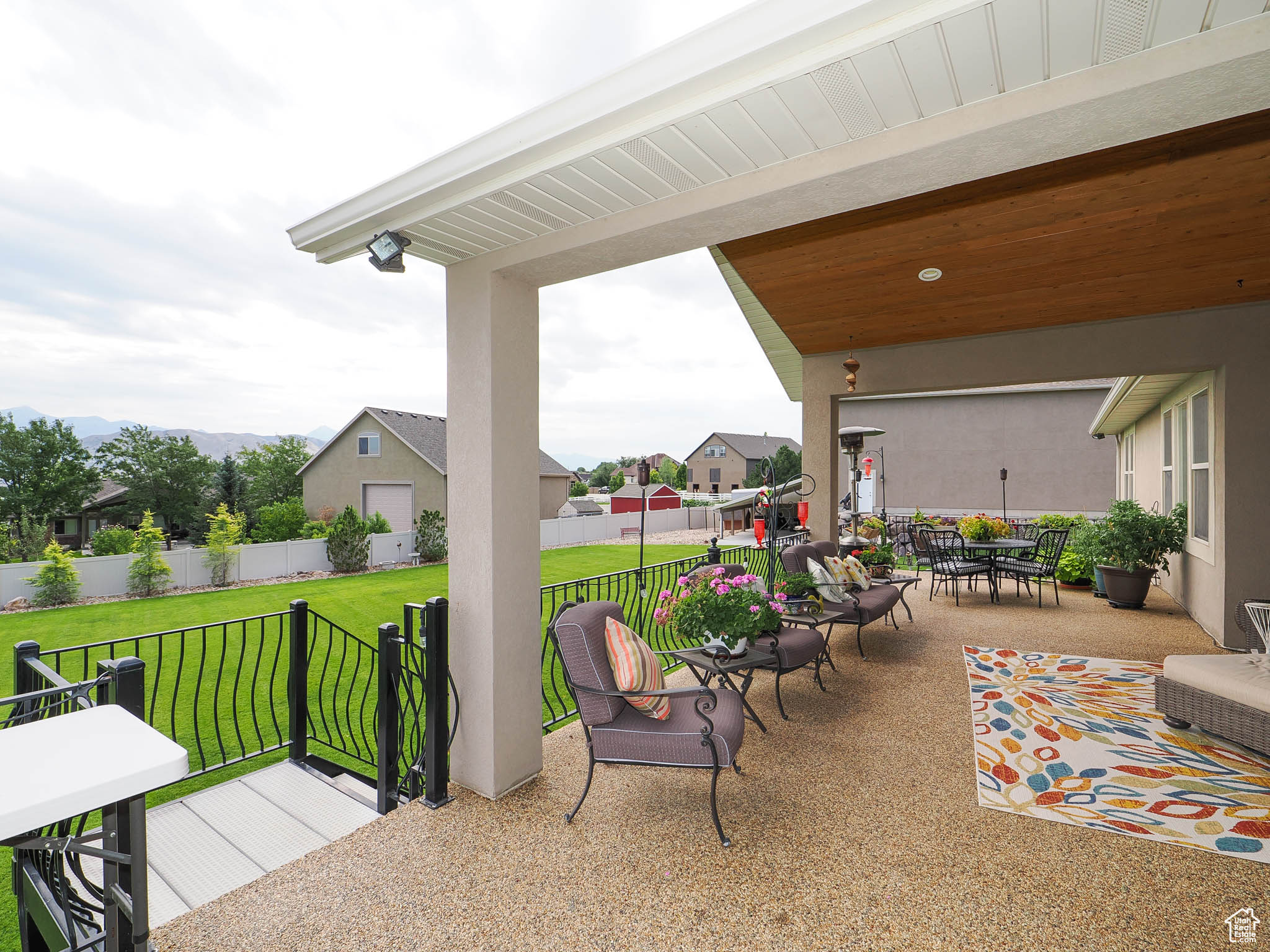 CASCADE COVE - Residential