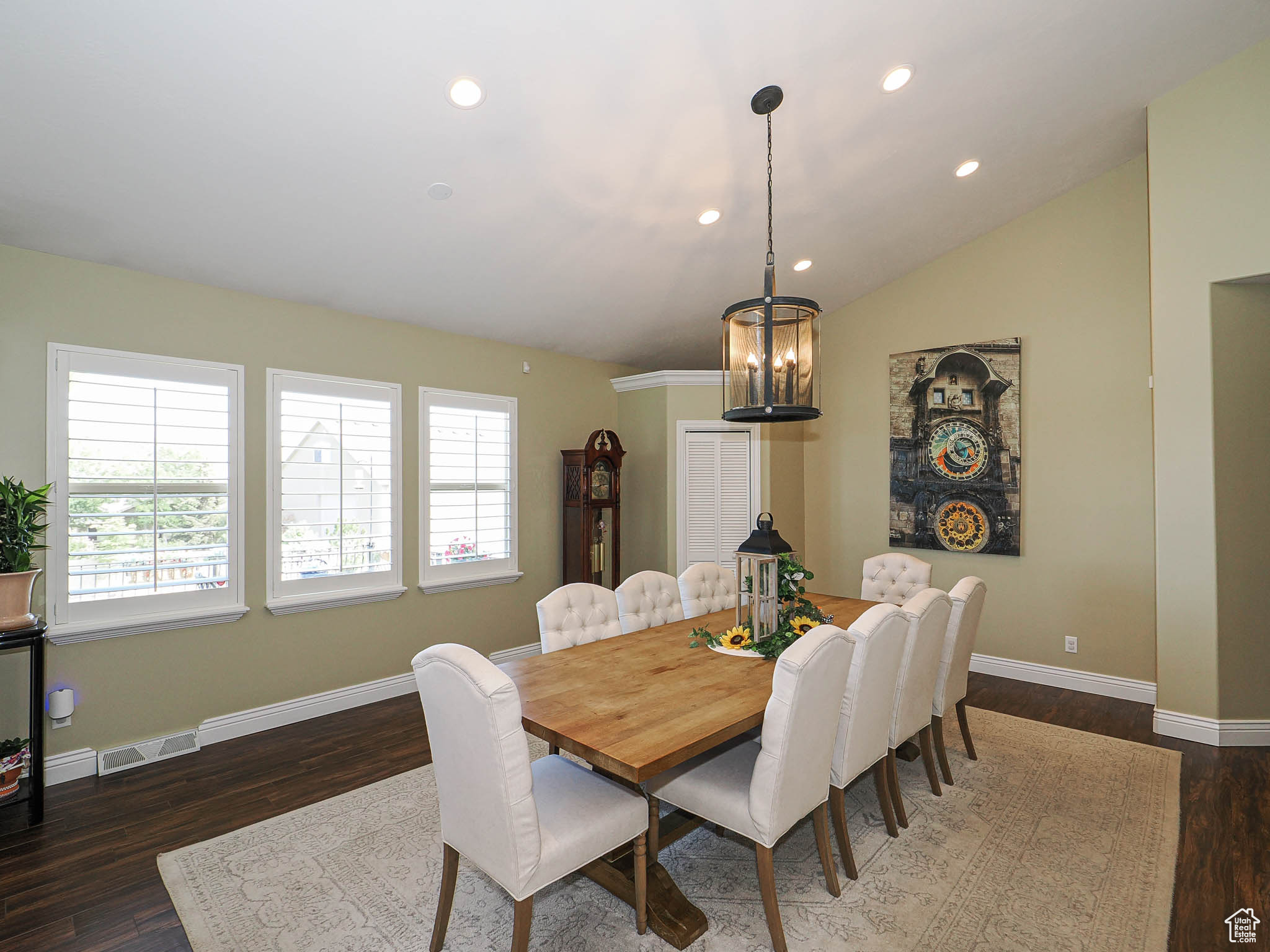 CASCADE COVE - Residential