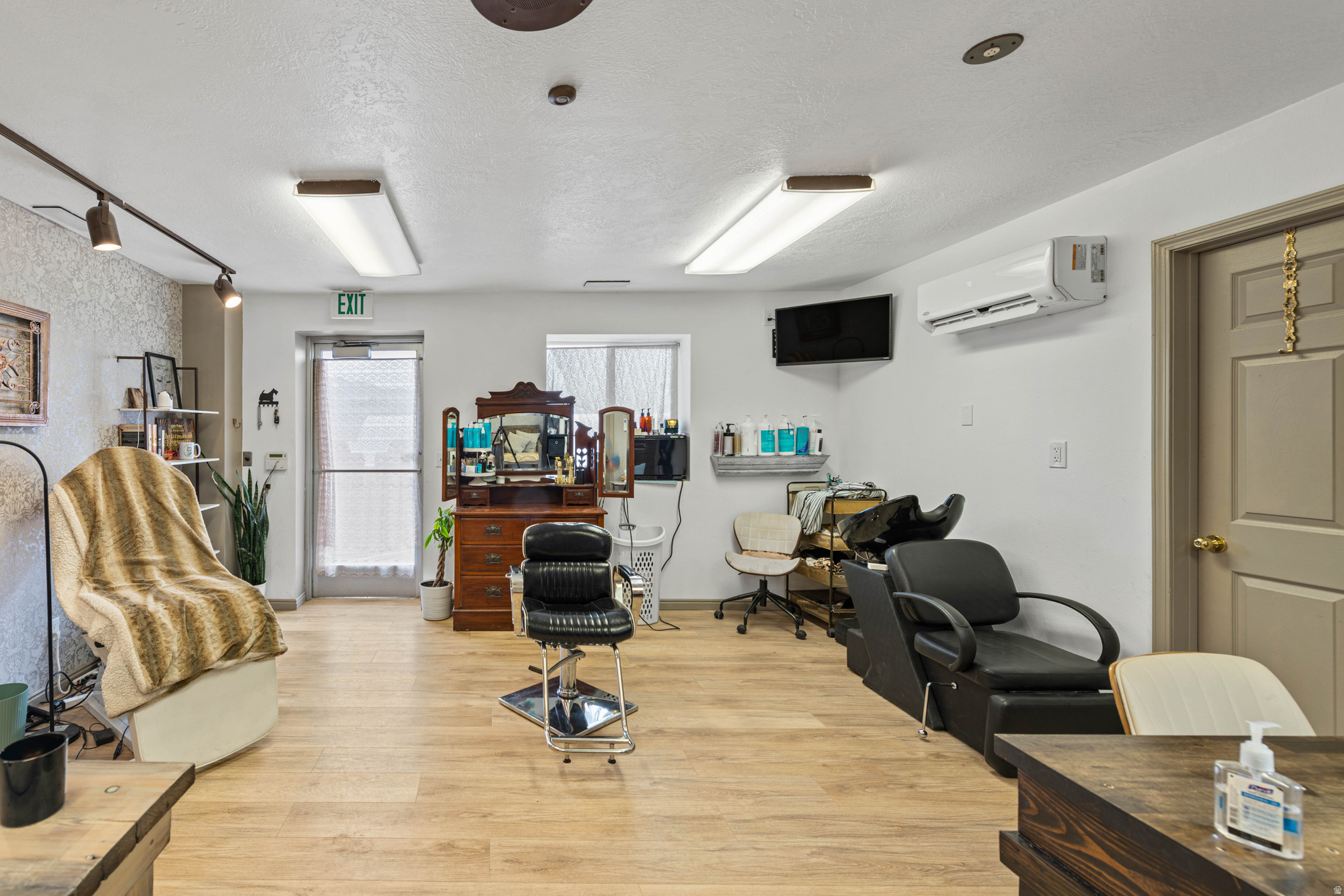 RICHFIELD COMMERCIAL CENTER - Commercial Sale