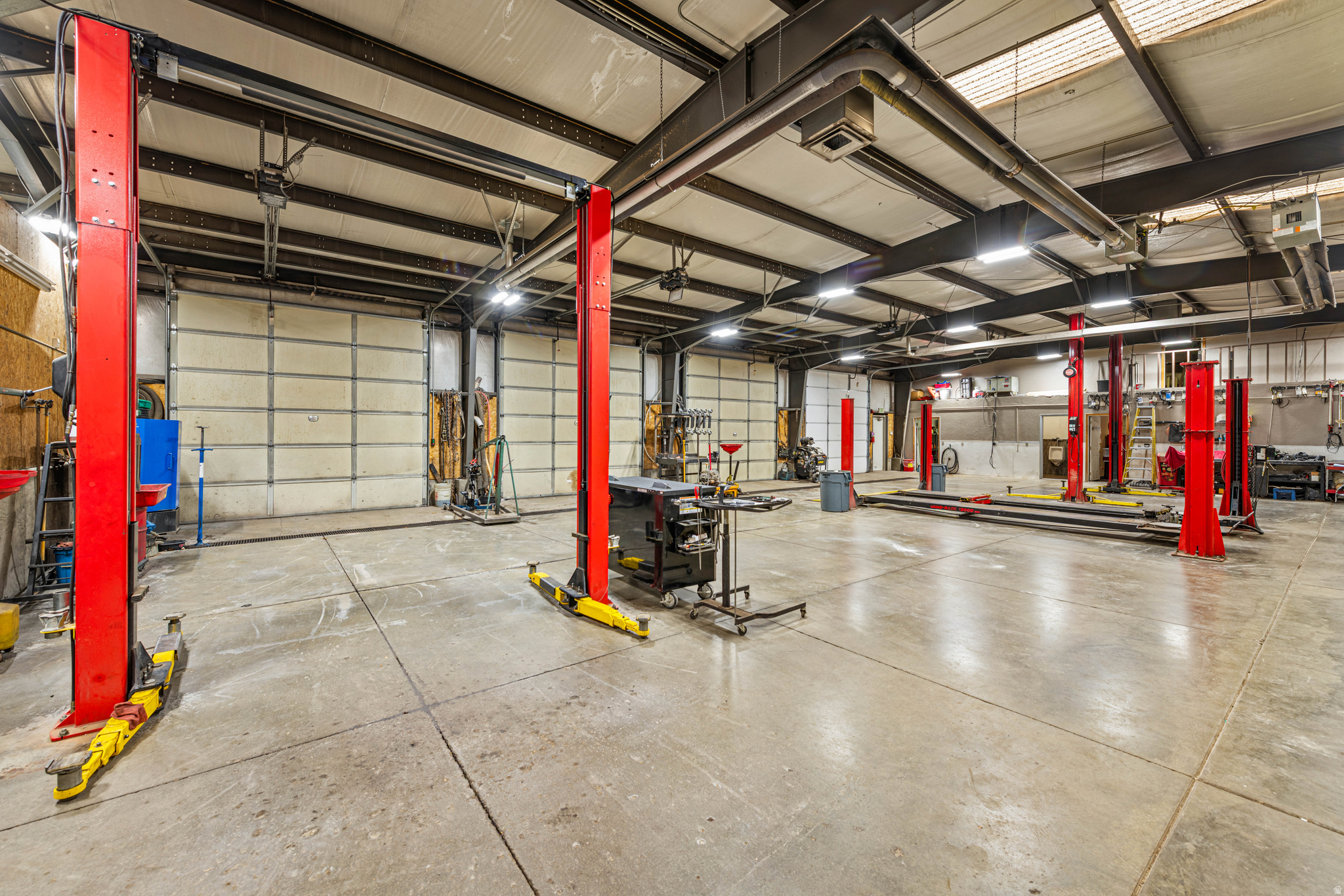 RICHFIELD COMMERCIAL CENTER - Commercial Sale