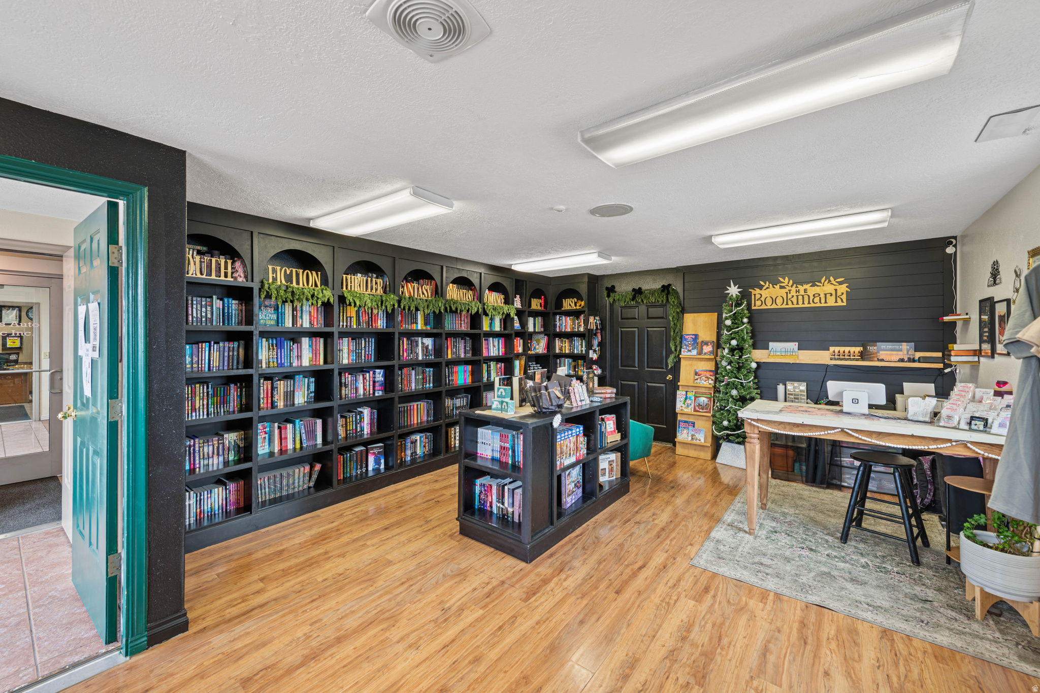 RICHFIELD COMMERCIAL CENTER - Commercial Sale