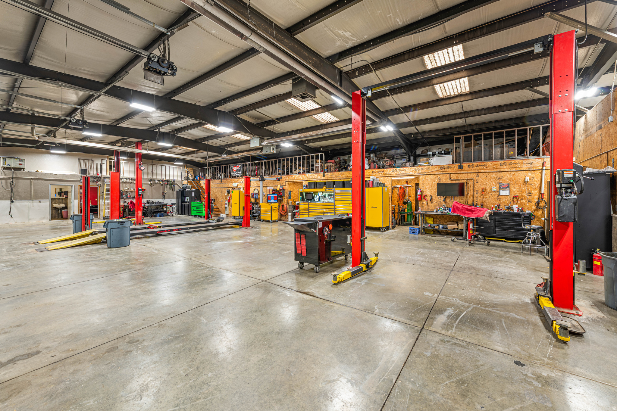 RICHFIELD COMMERCIAL CENTER - Commercial Sale