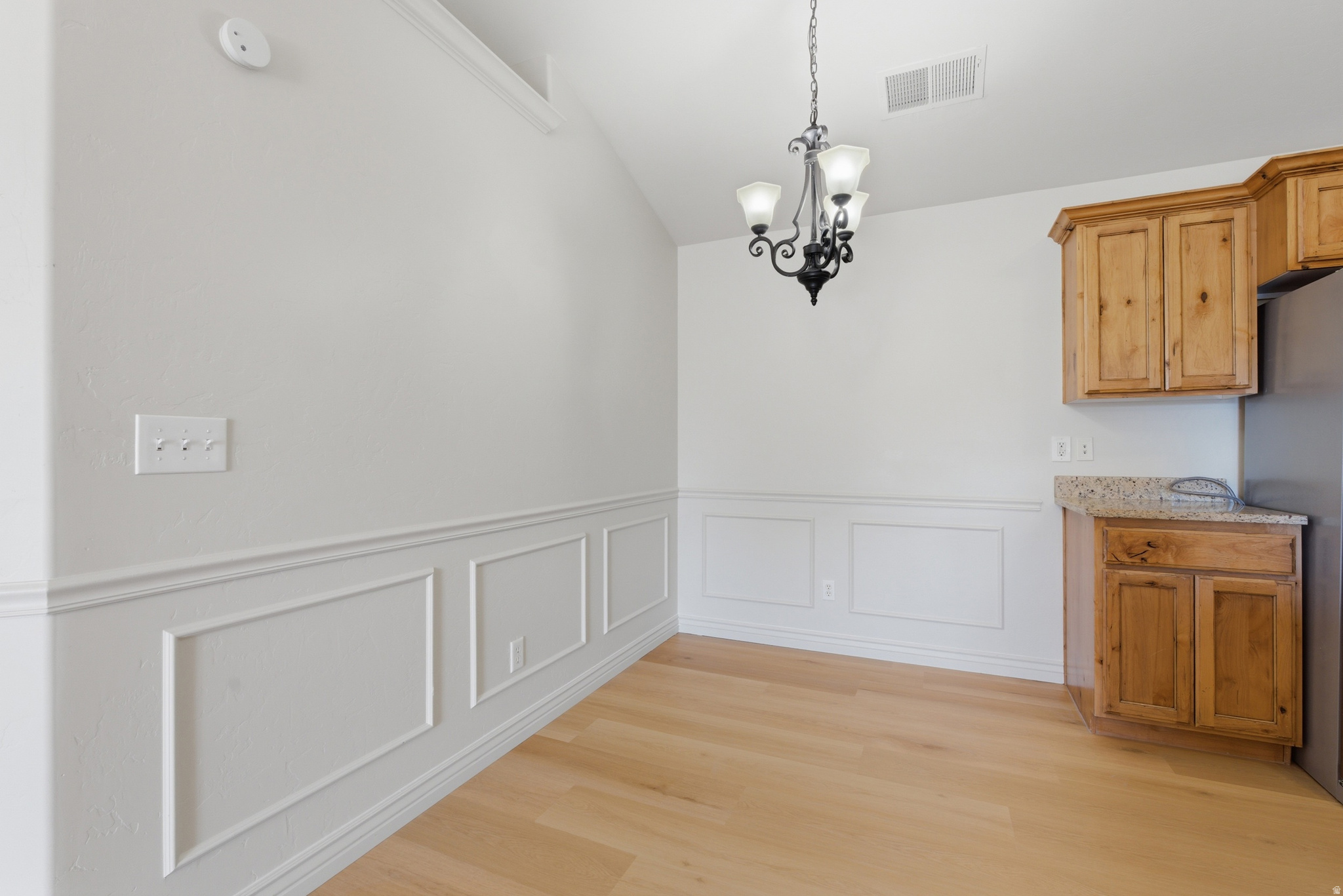 BELLE MONET - Residential