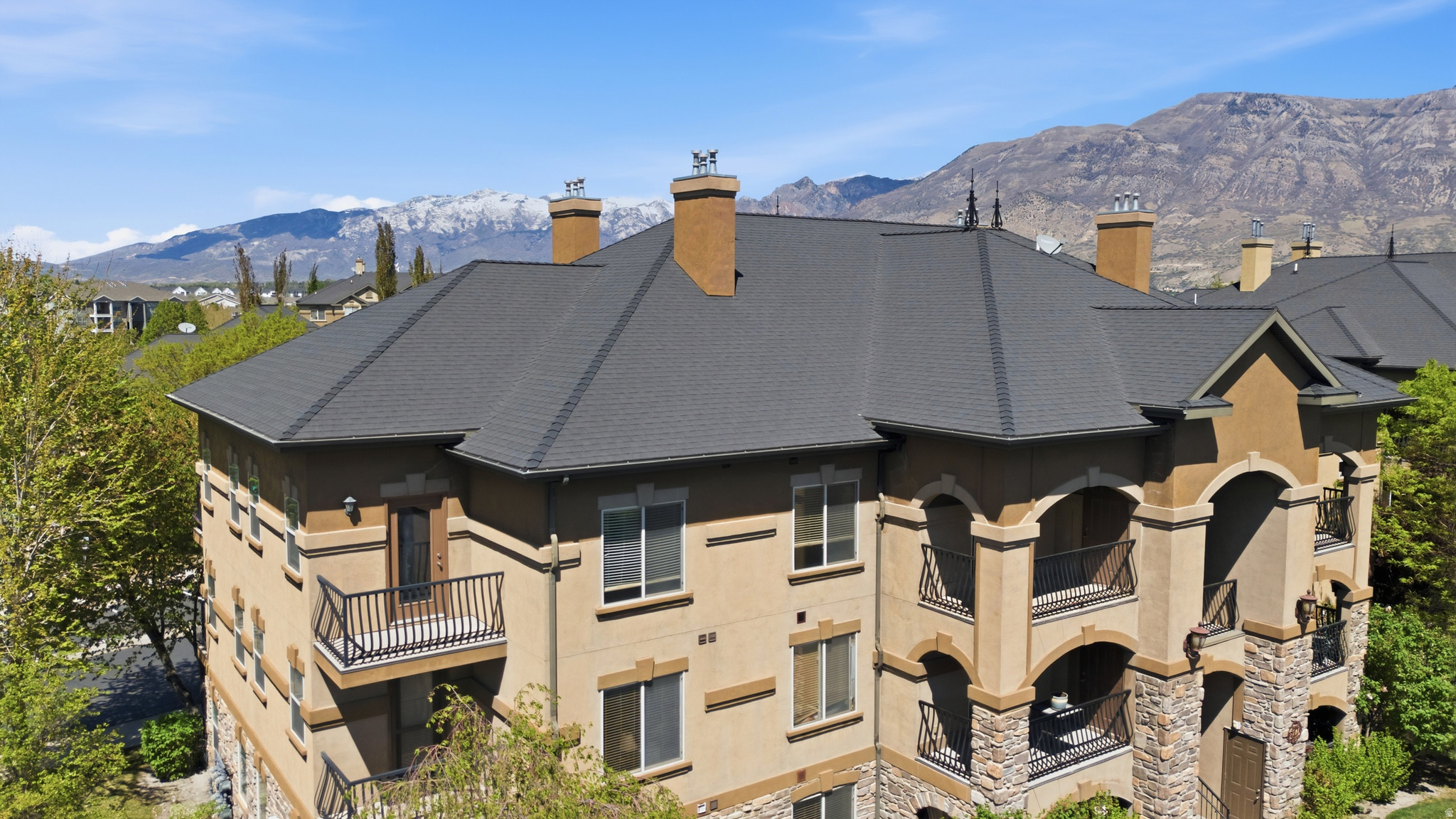 BELLE MONET - Residential