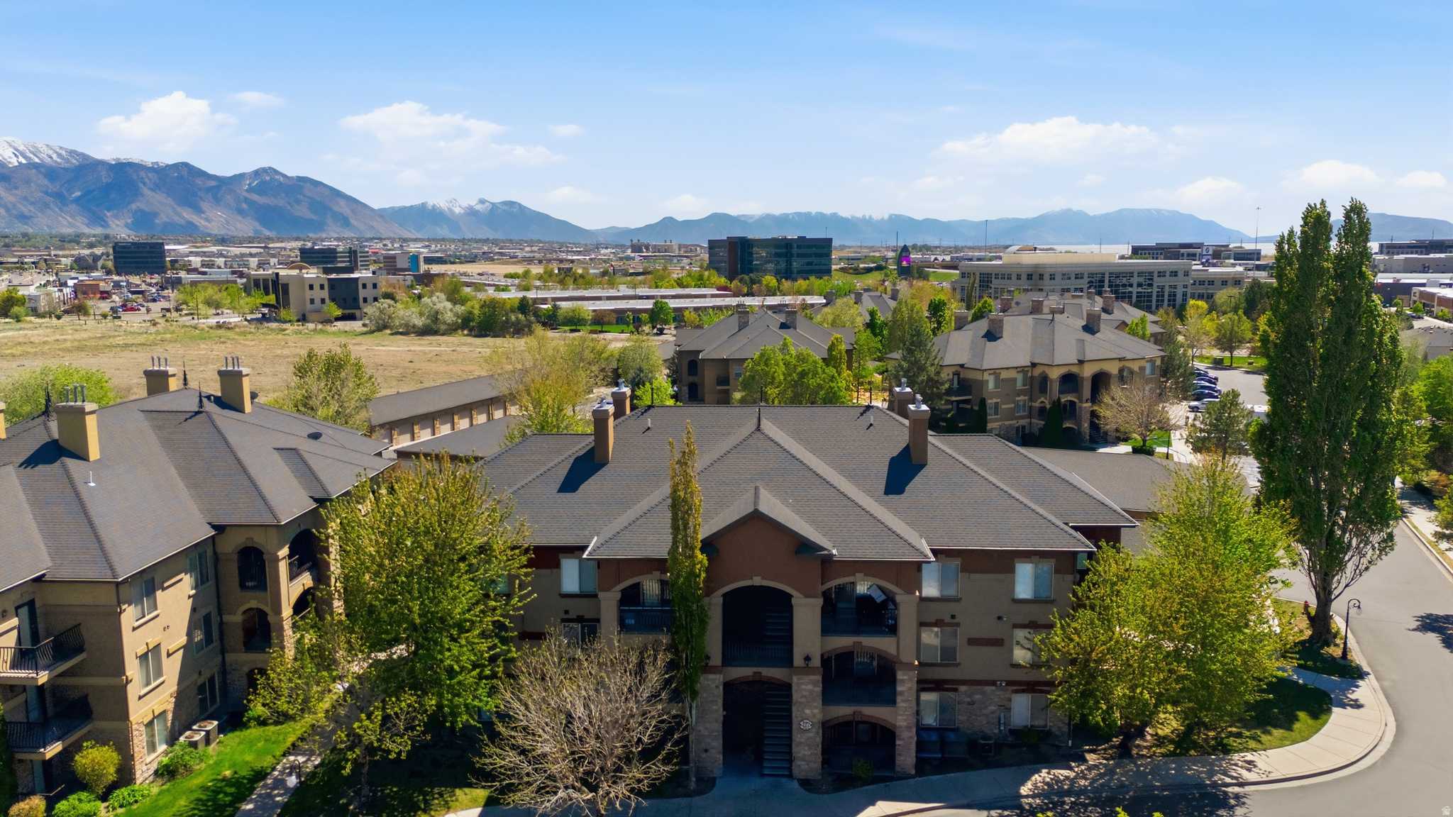 BELLE MONET - Residential