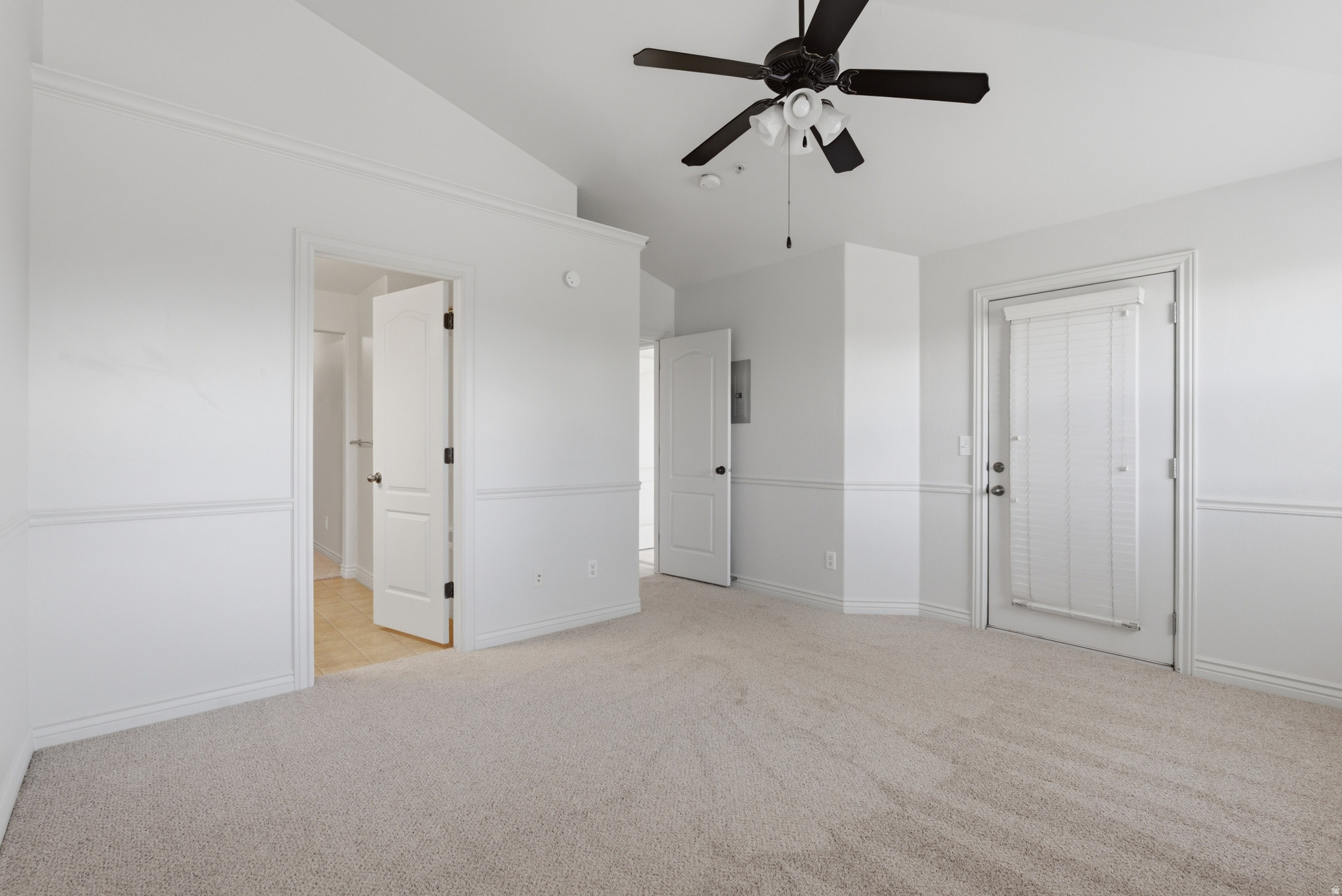 BELLE MONET - Residential