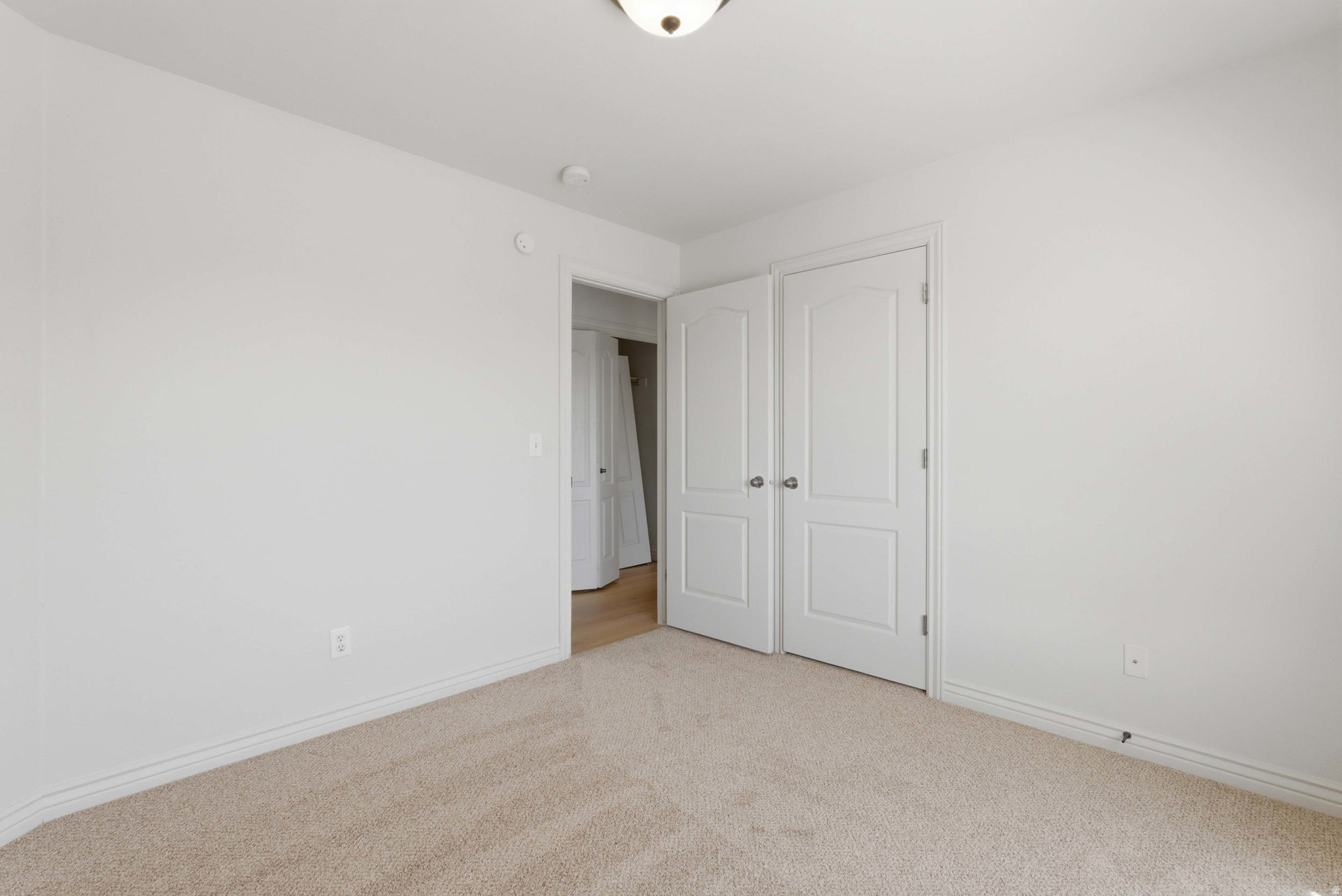 BELLE MONET - Residential