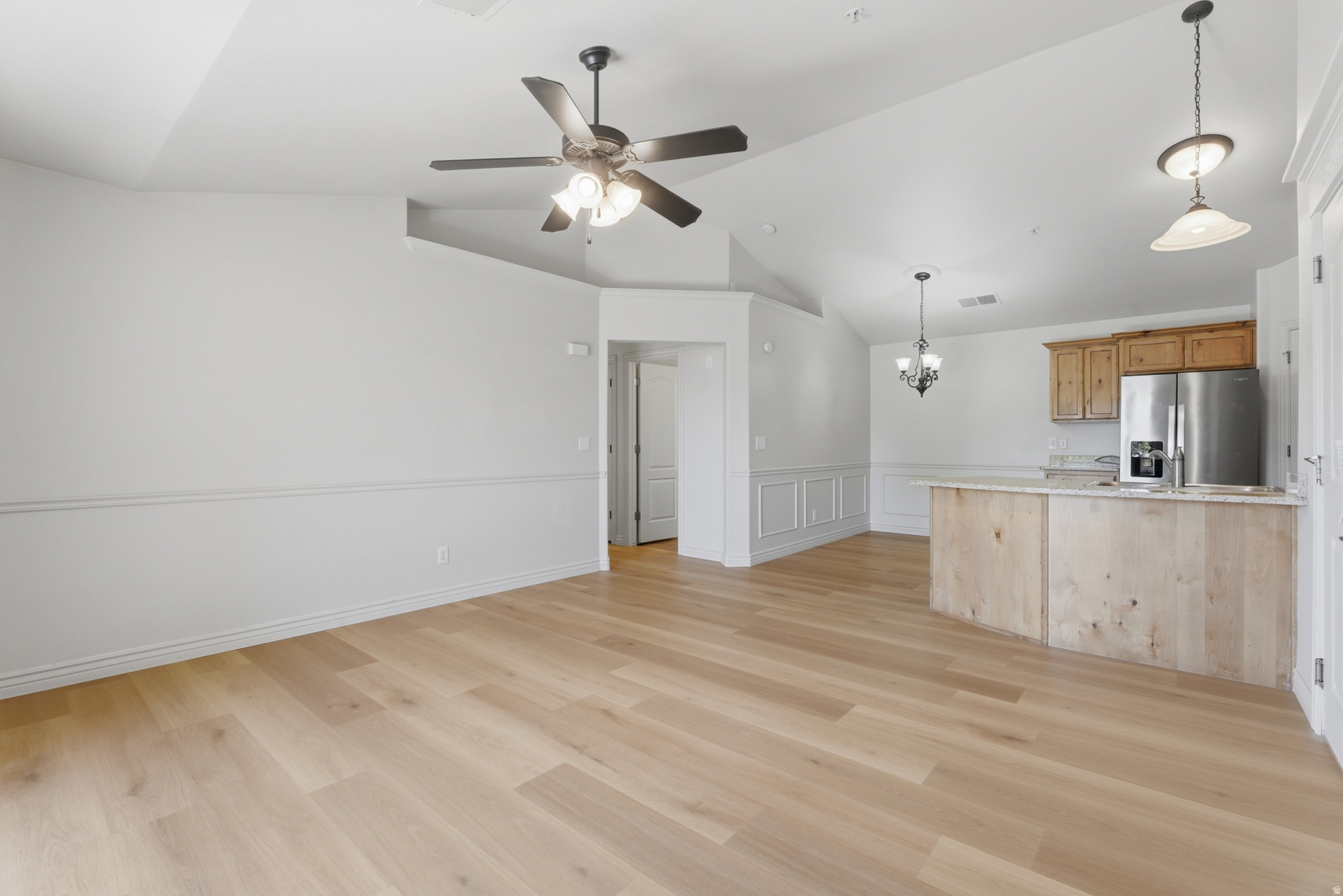 BELLE MONET - Residential