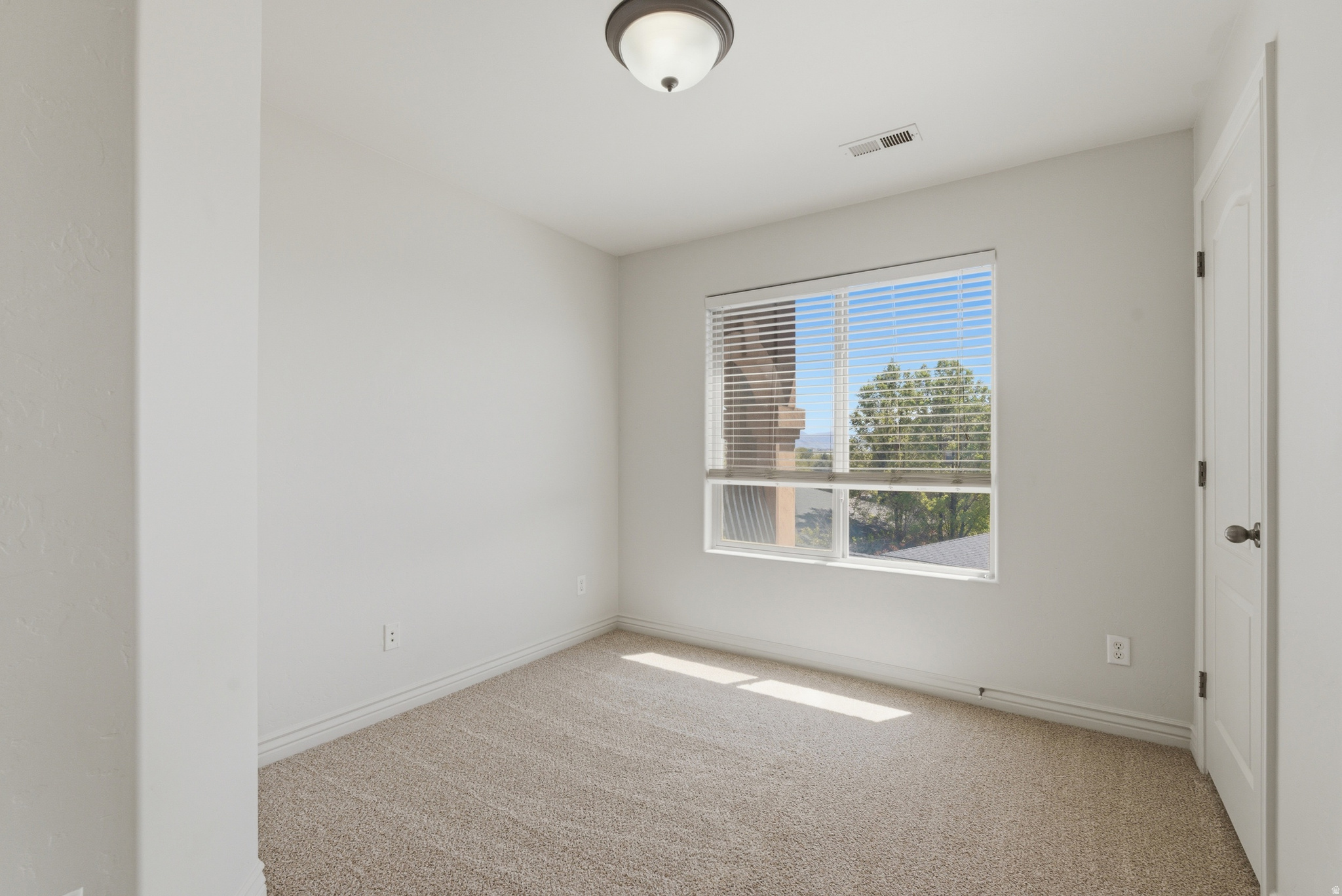 BELLE MONET - Residential