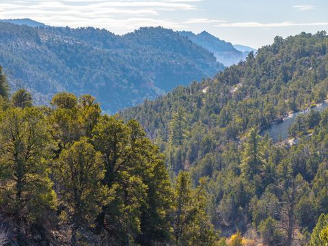 Tiny photo for 6 S NORTH FORK RD, Orderville, UT 84758 (MLS # 2132724)