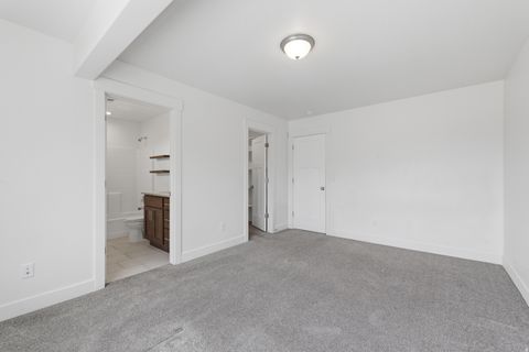 Tiny photo for 428 E 1625 N, North Ogden, UT 84404 (MLS # 2159874)