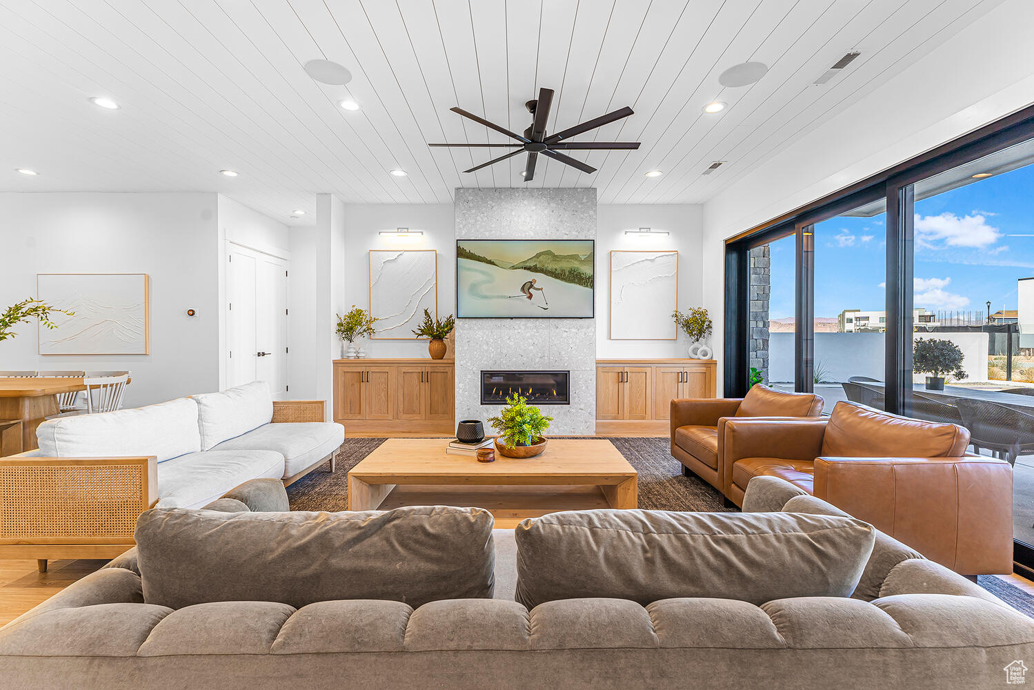 DESERT COLOR RESORT - Residential