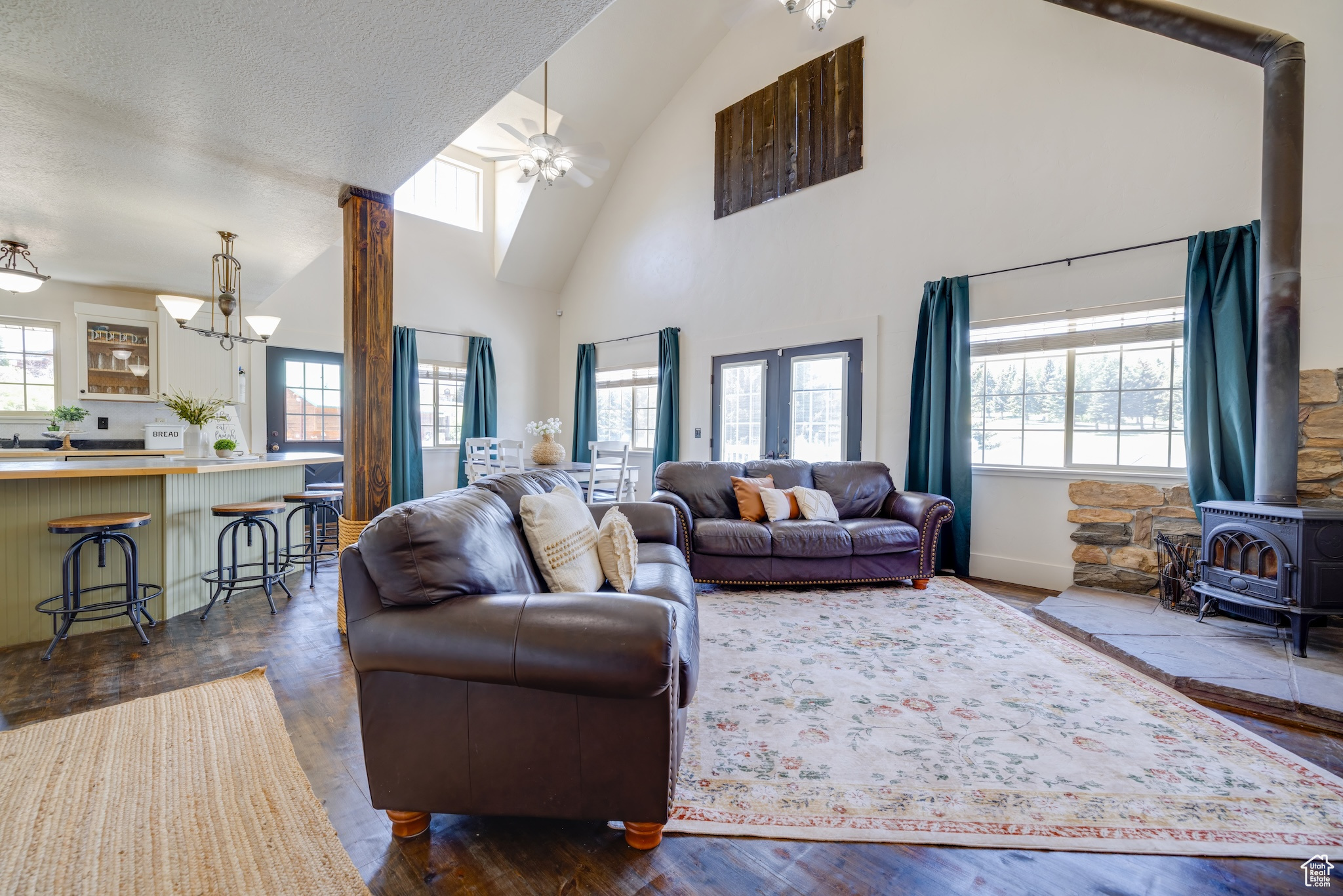 FOXRIDGE SUB LOT 12 - Residential