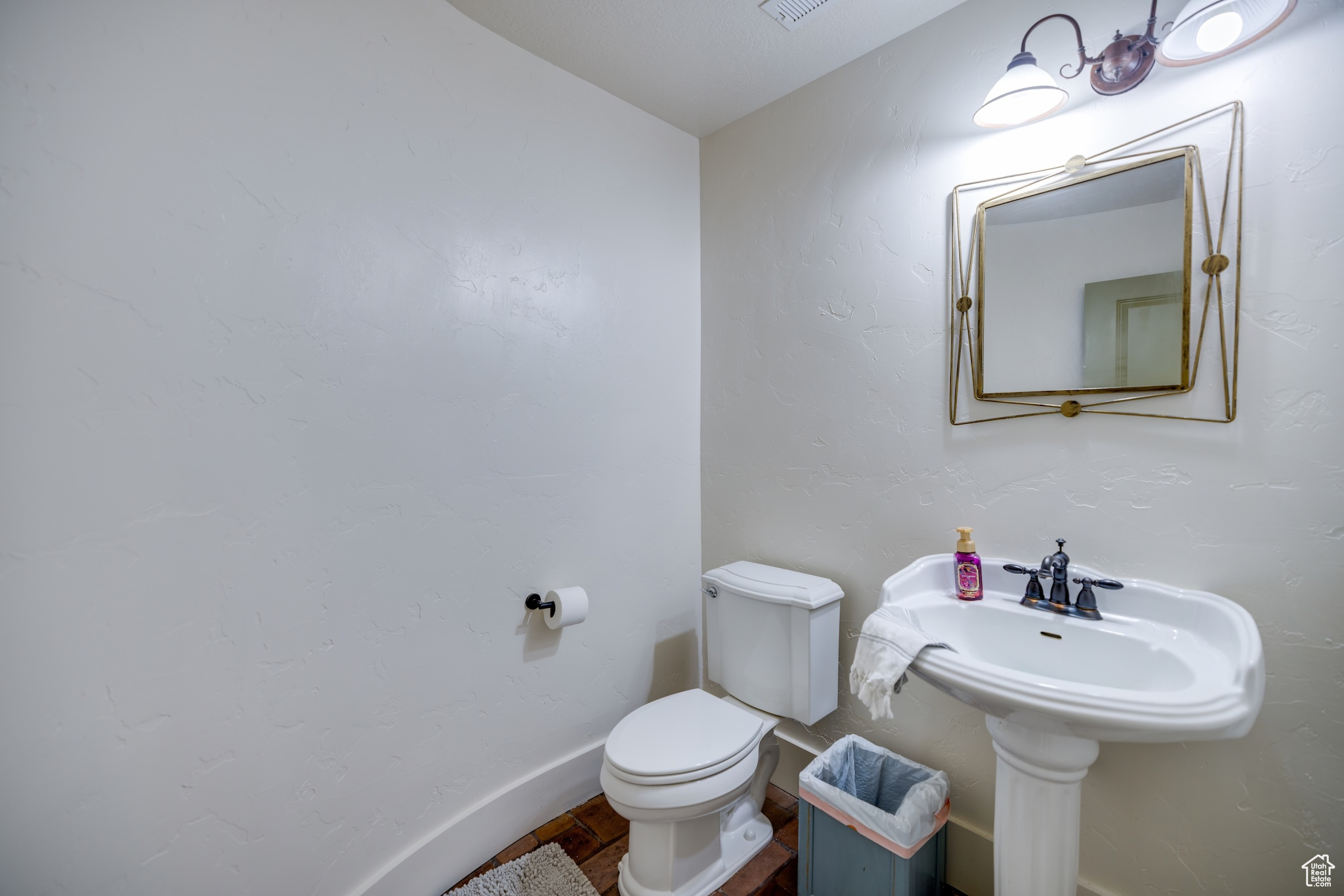 FOXRIDGE SUB LOT 12 - Residential