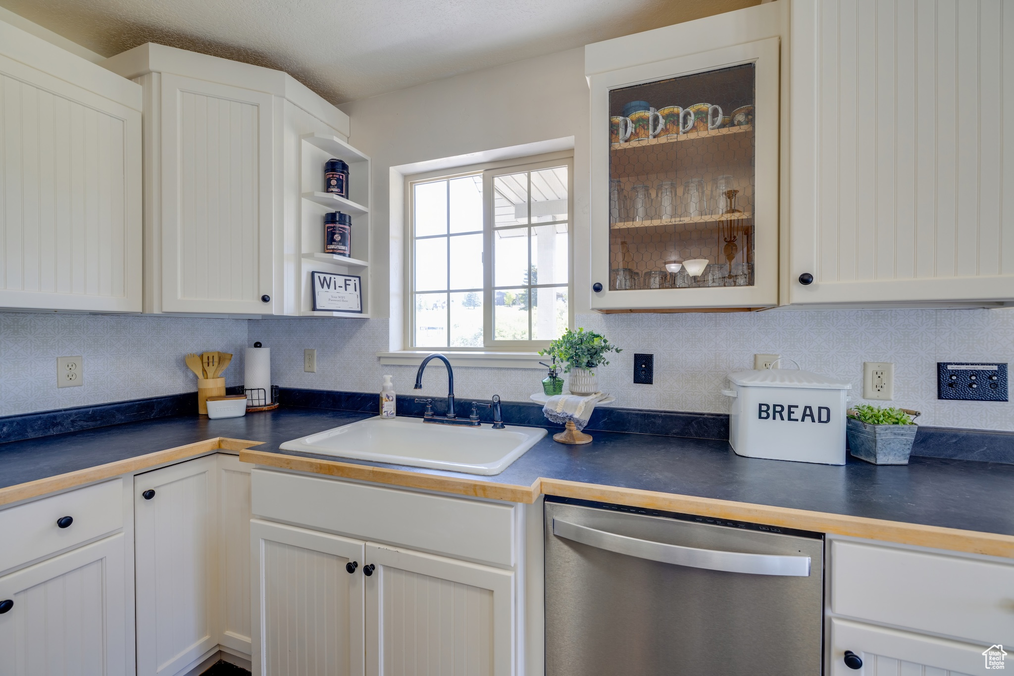 FOXRIDGE SUB LOT 12 - Residential