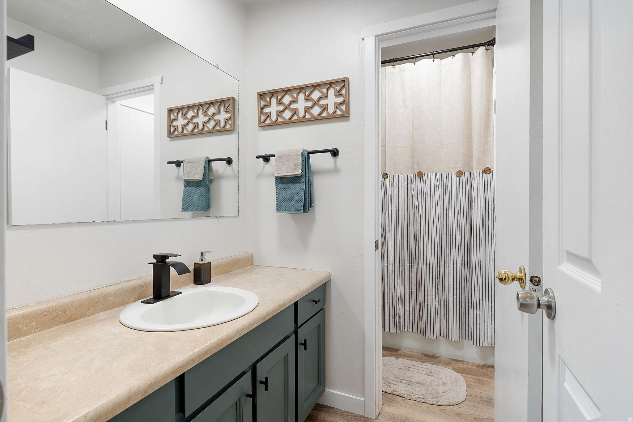 MEDALLION COVE - Residential