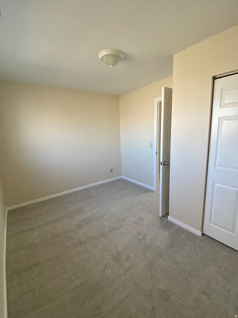 Tiny photo for 5085 S CLOVER VIEW DR, Murray, UT 84123 (MLS # 2142474)
