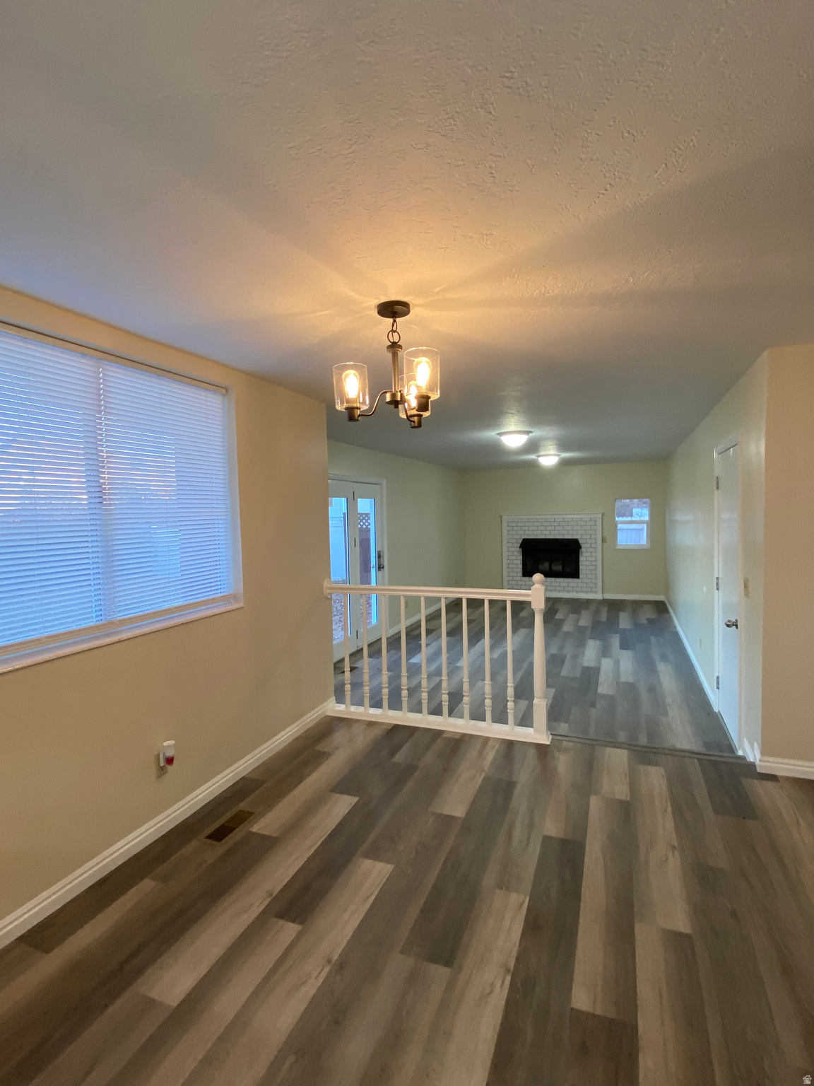 CLOVER CREST - Residential