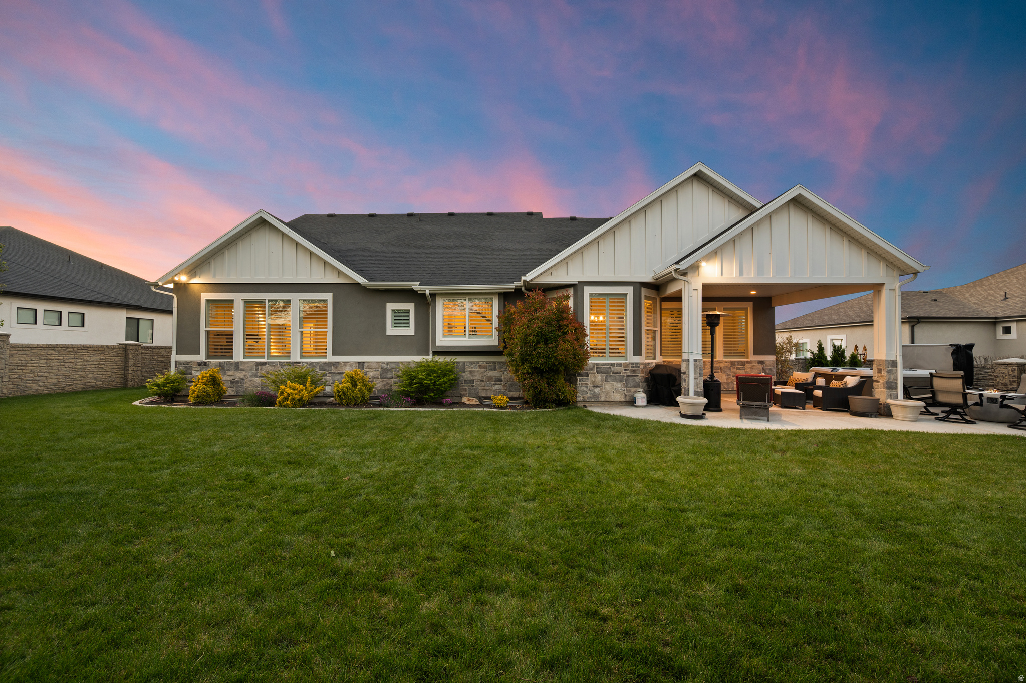 PEARL COVE - Residential