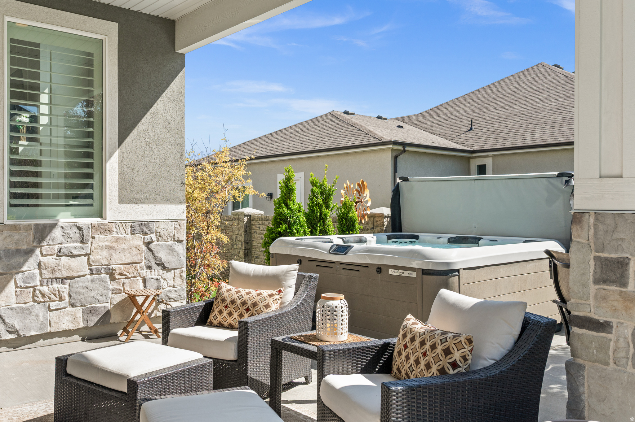 PEARL COVE - Residential