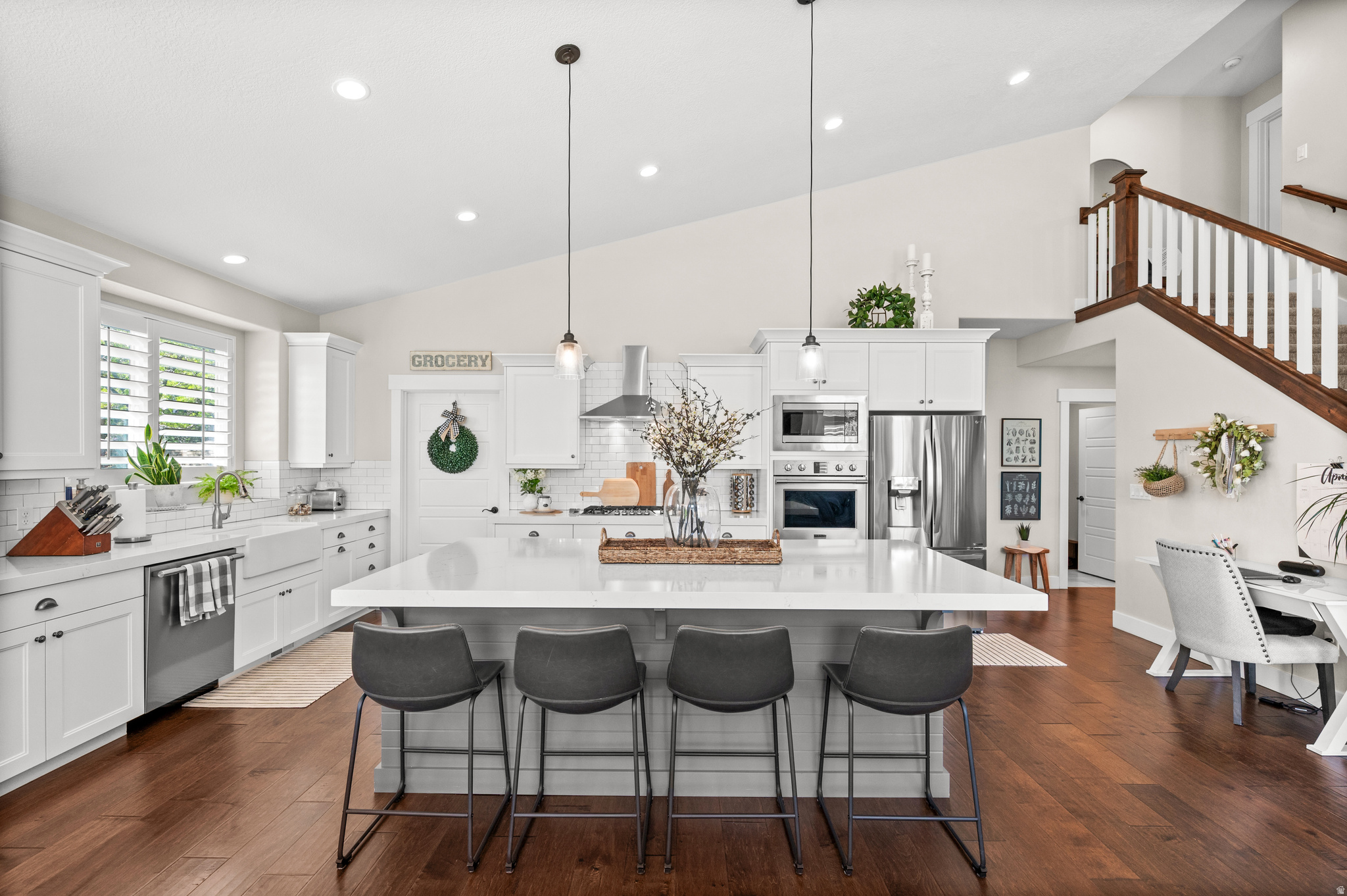 PEARL COVE - Residential
