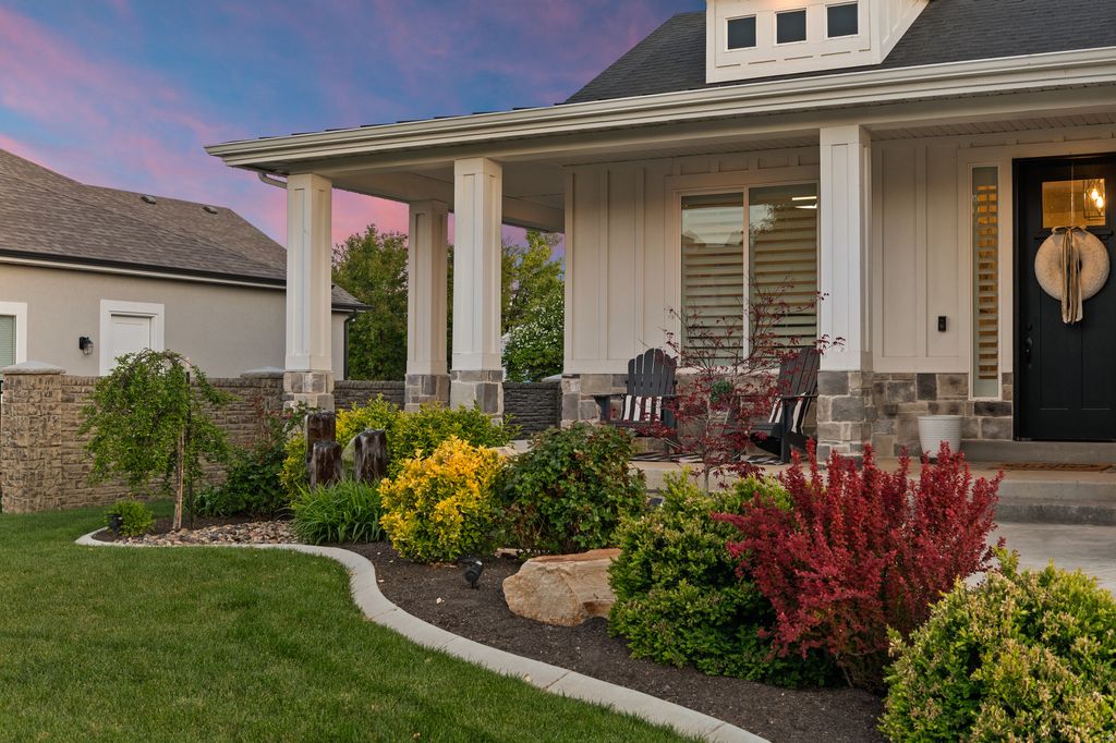 Photo of 2027 W NICHOLAS FARM LN, South Jordan, UT 84095 (MLS # 2155433)