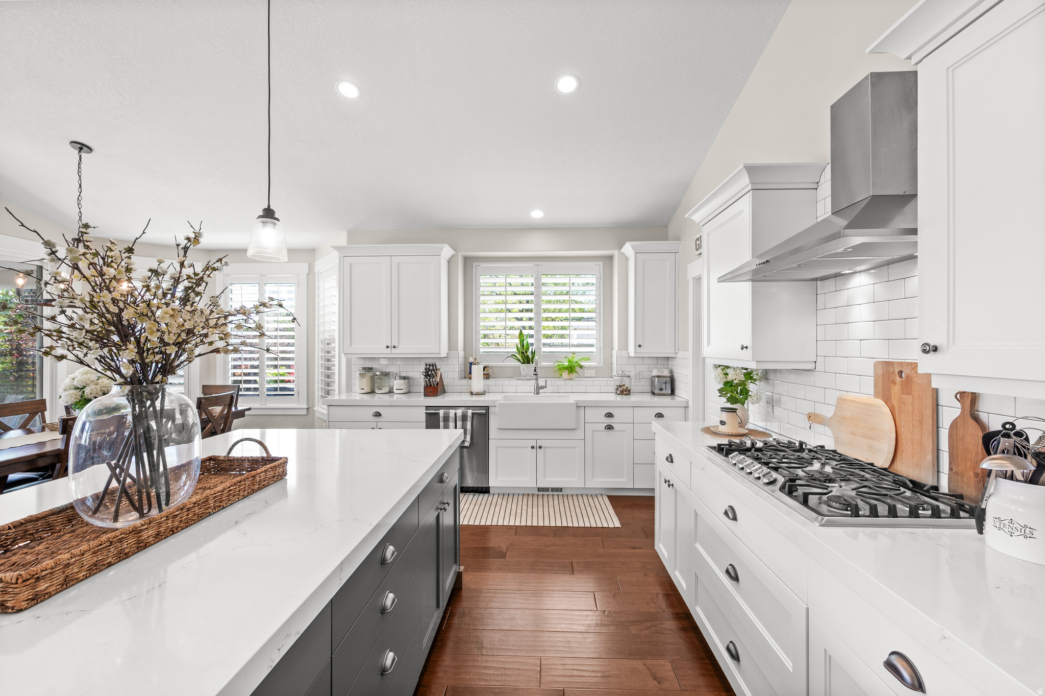 PEARL COVE - Residential