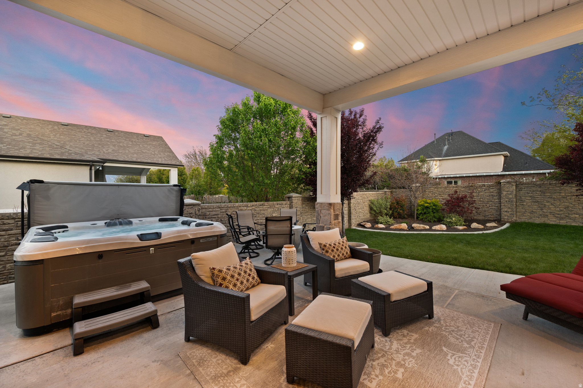 PEARL COVE - Residential