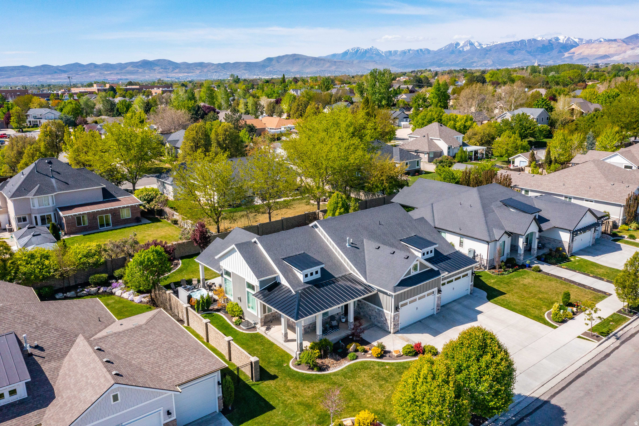 PEARL COVE - Residential